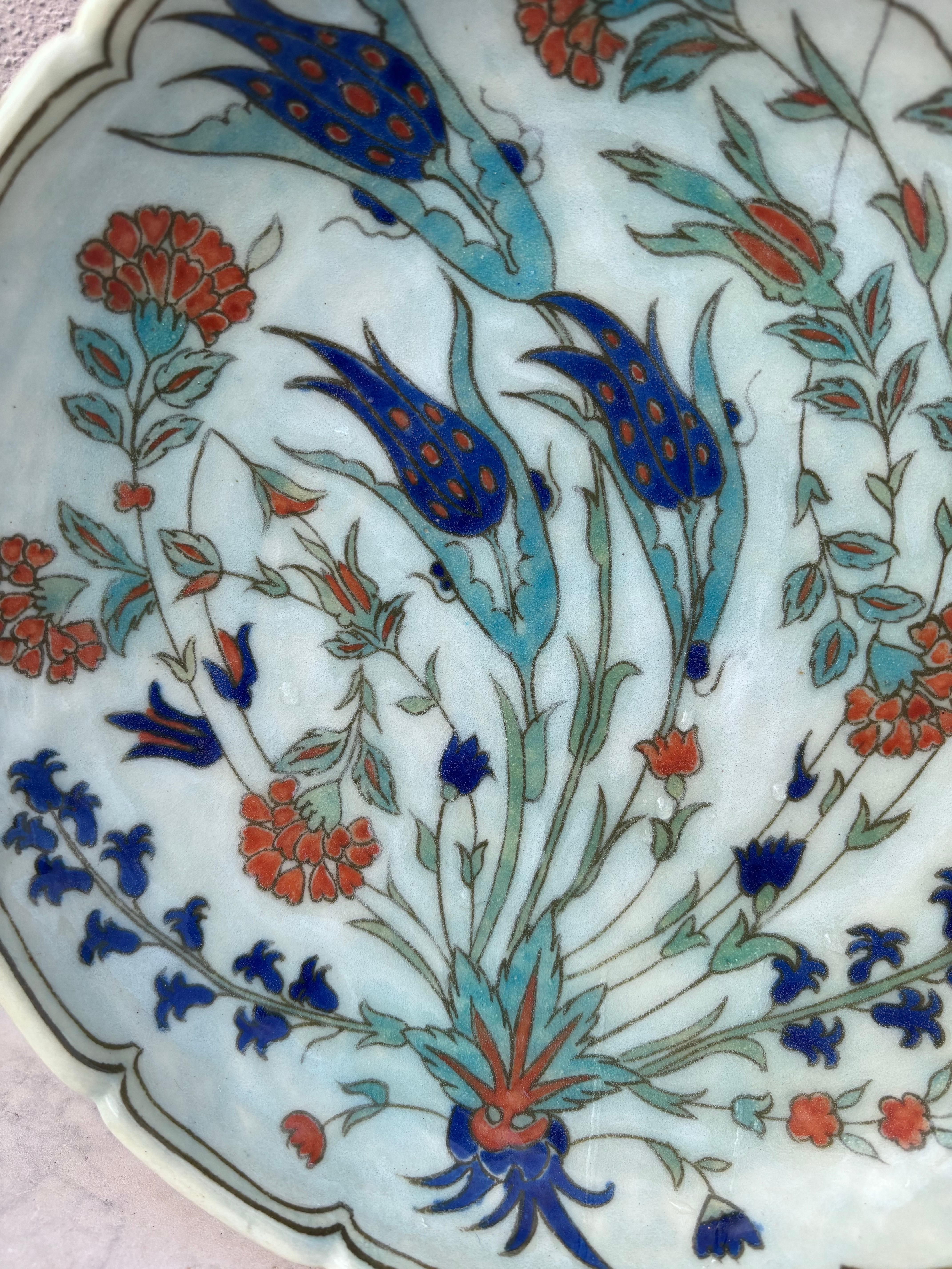 Piatto da portata francese Iznik Art Deco Edmond Lachenal In condizioni buone in vendita a Austin, TX