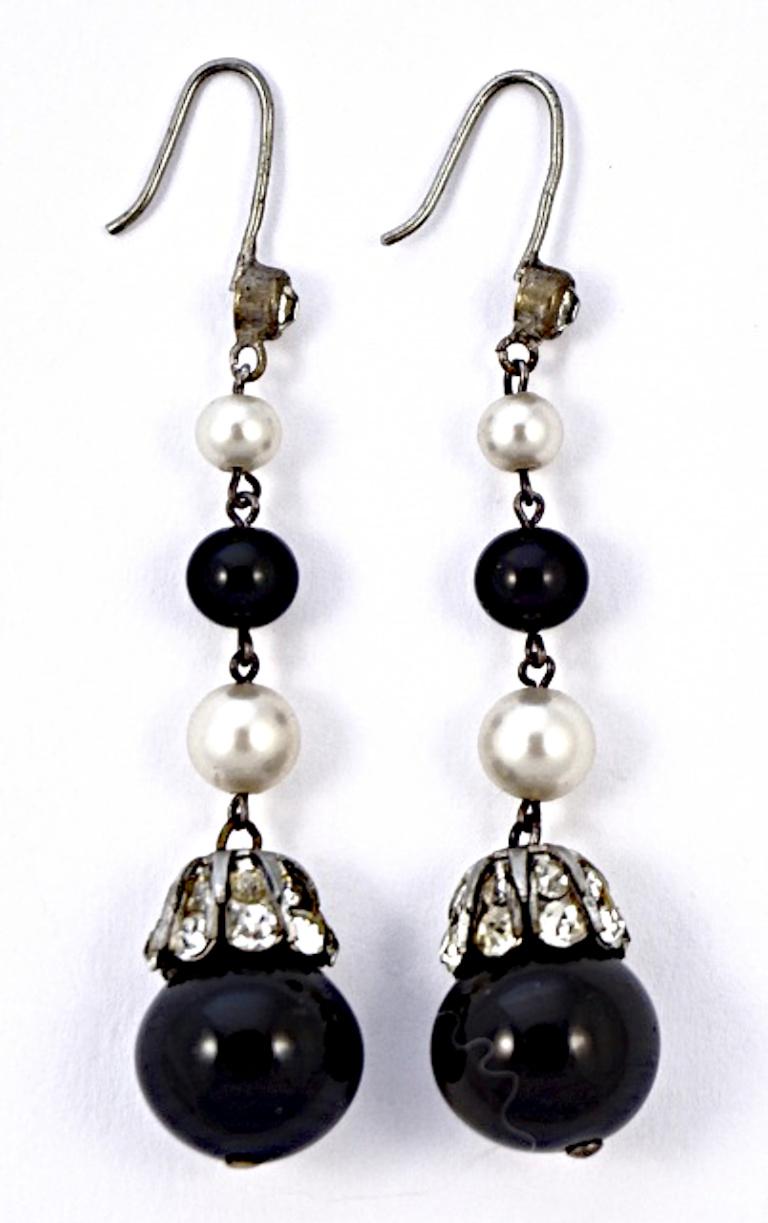 Art Deco French Jet and Faux Pearl Rhinestone Drop Earrings circa 1930s In Good Condition For Sale In London, GB