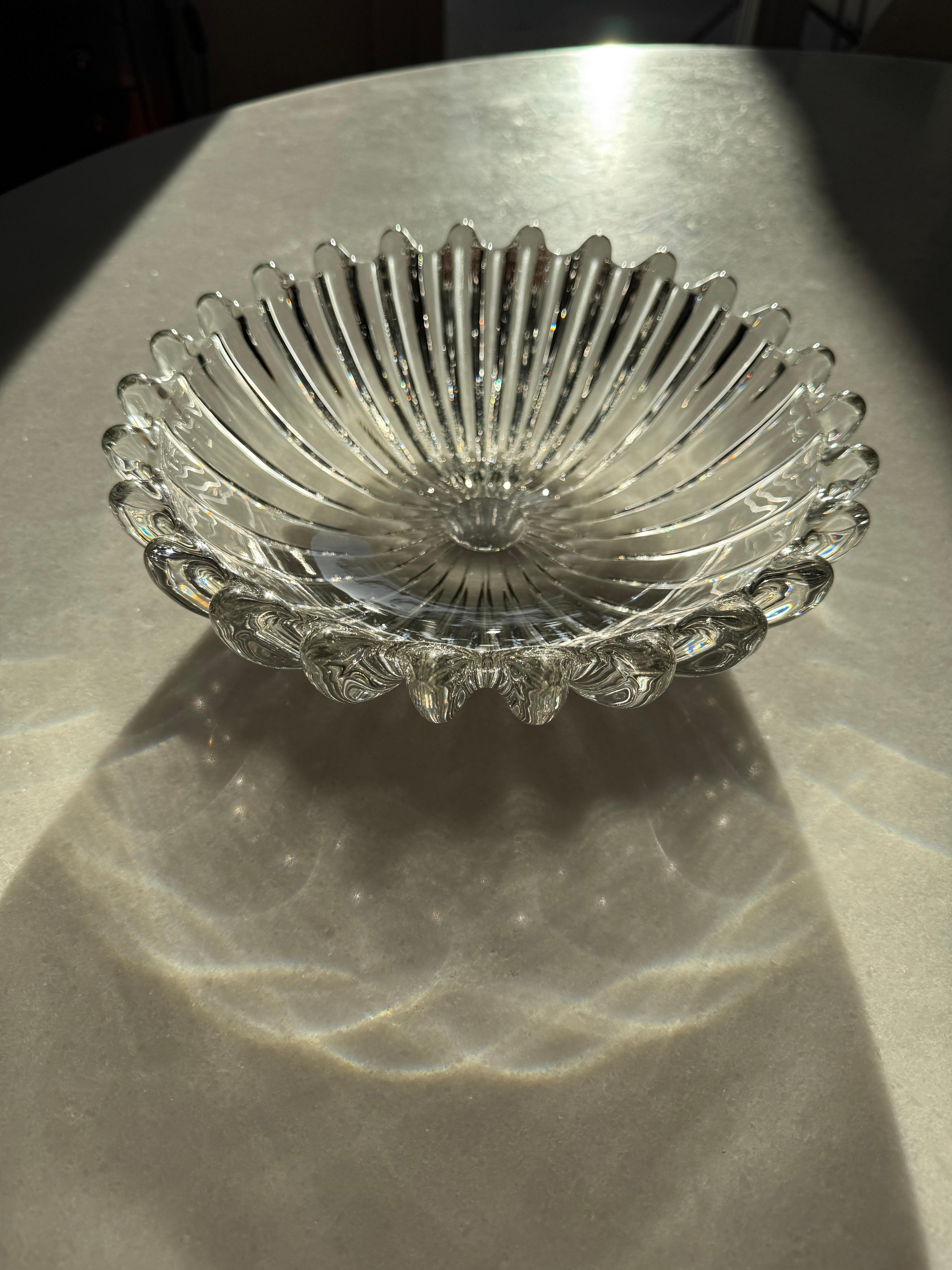 Grand bol ou pièce centrale Art Déco français en cristal de Bayel Bon état - En vente à Crespières, FR