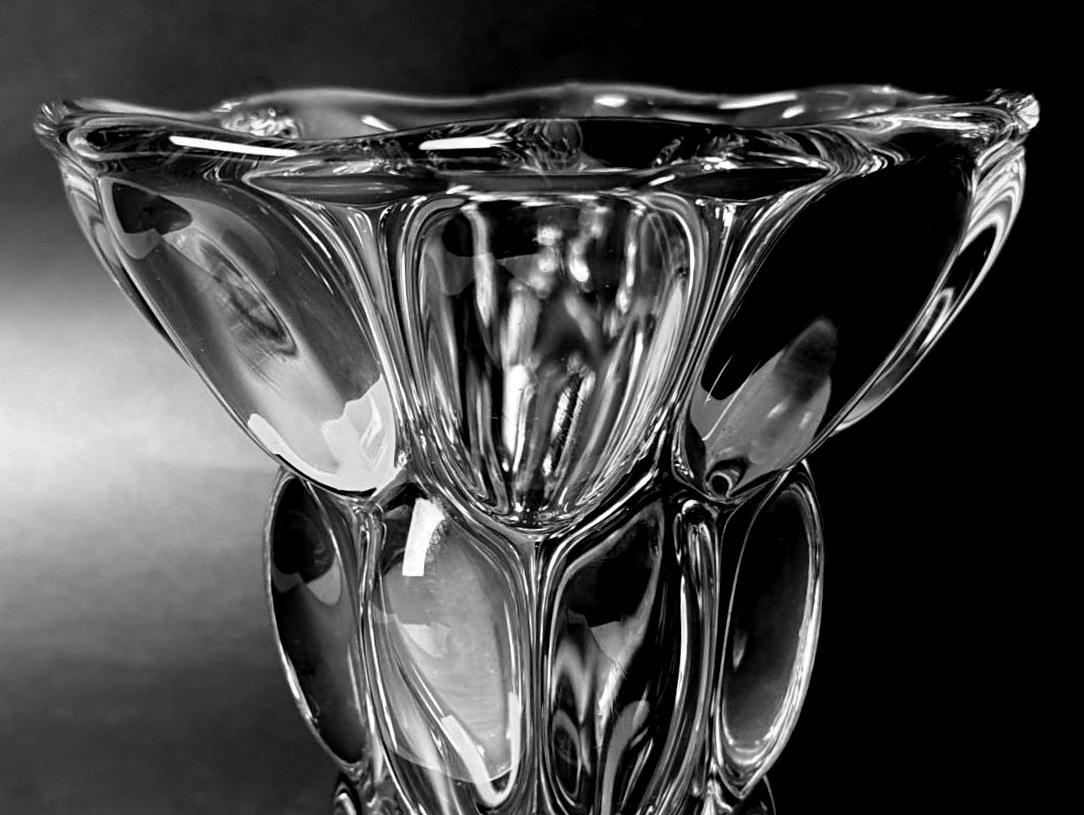 Art Deco, French Lead Crystal Vase In The Vannes-Le-Châtel Style 10