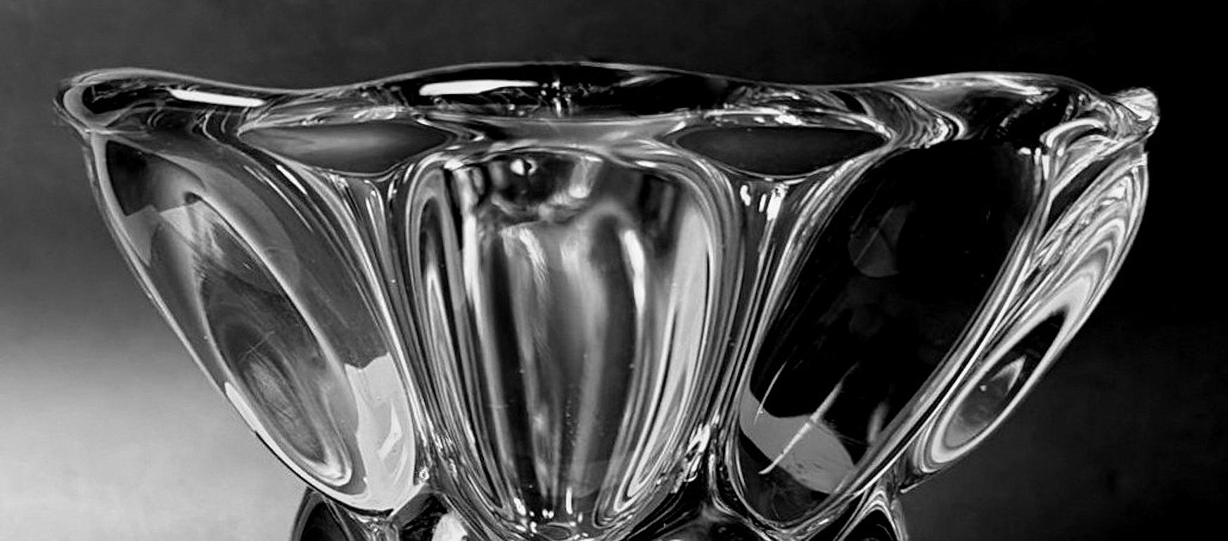 Art Deco, French Lead Crystal Vase In The Vannes-Le-Châtel Style 3