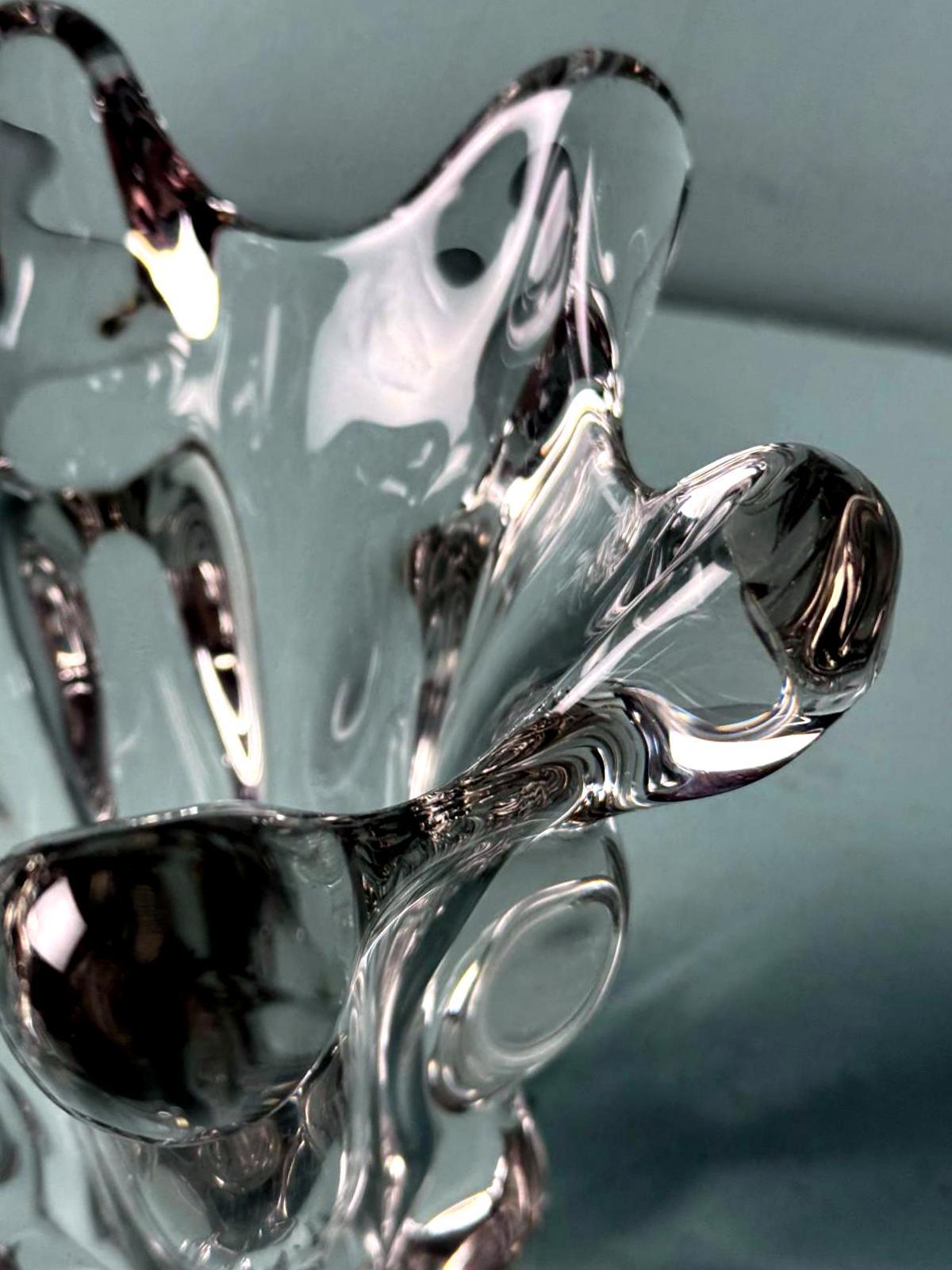 Cristallo Vaso di cristallo al piombo francese Art Deco Style di Vannes-Le-Châtel in vendita