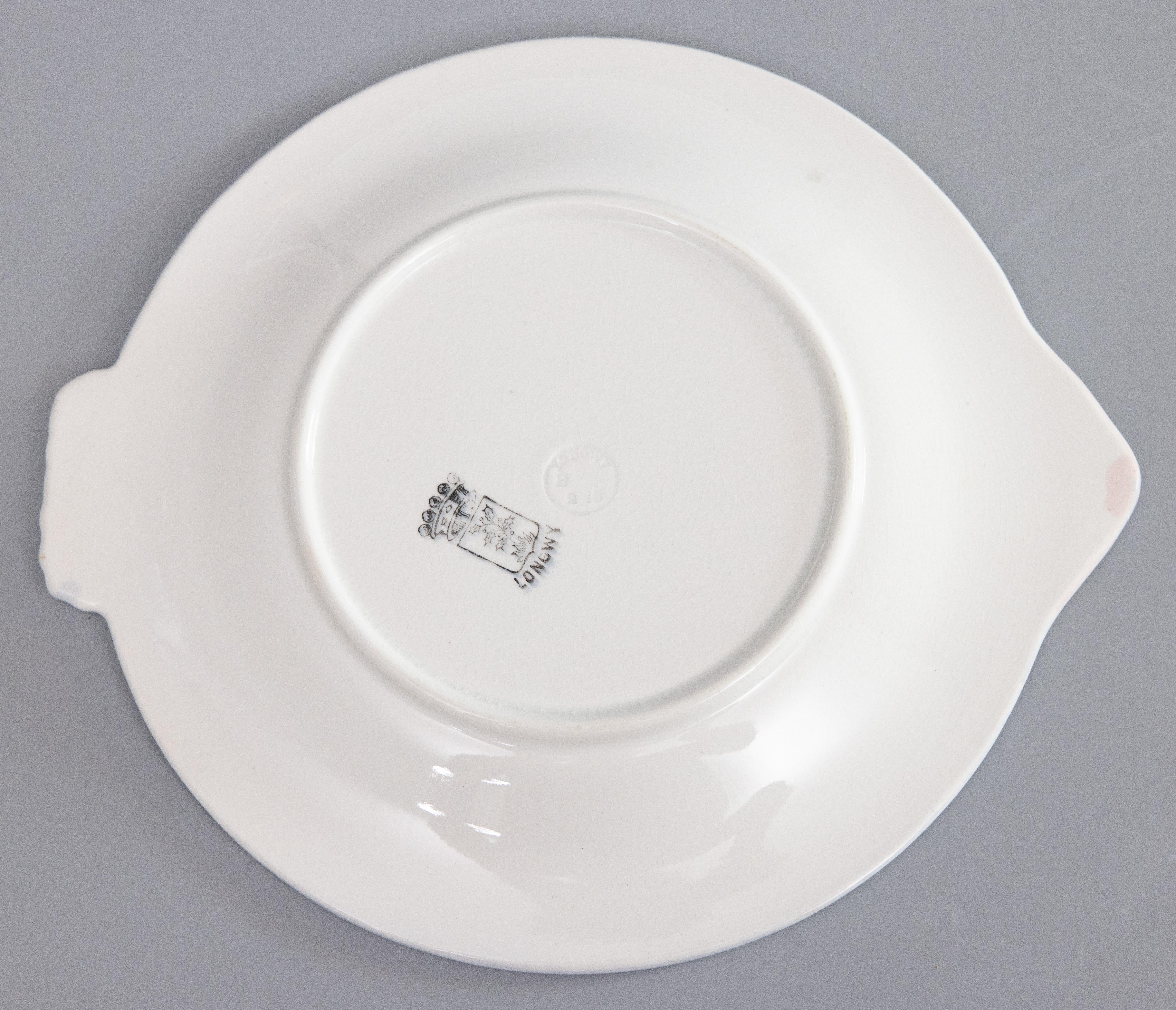 Assiette à poisson Art Déco en majolique de Longwy, Circa 1930 Bon état - En vente à Pearland, TX