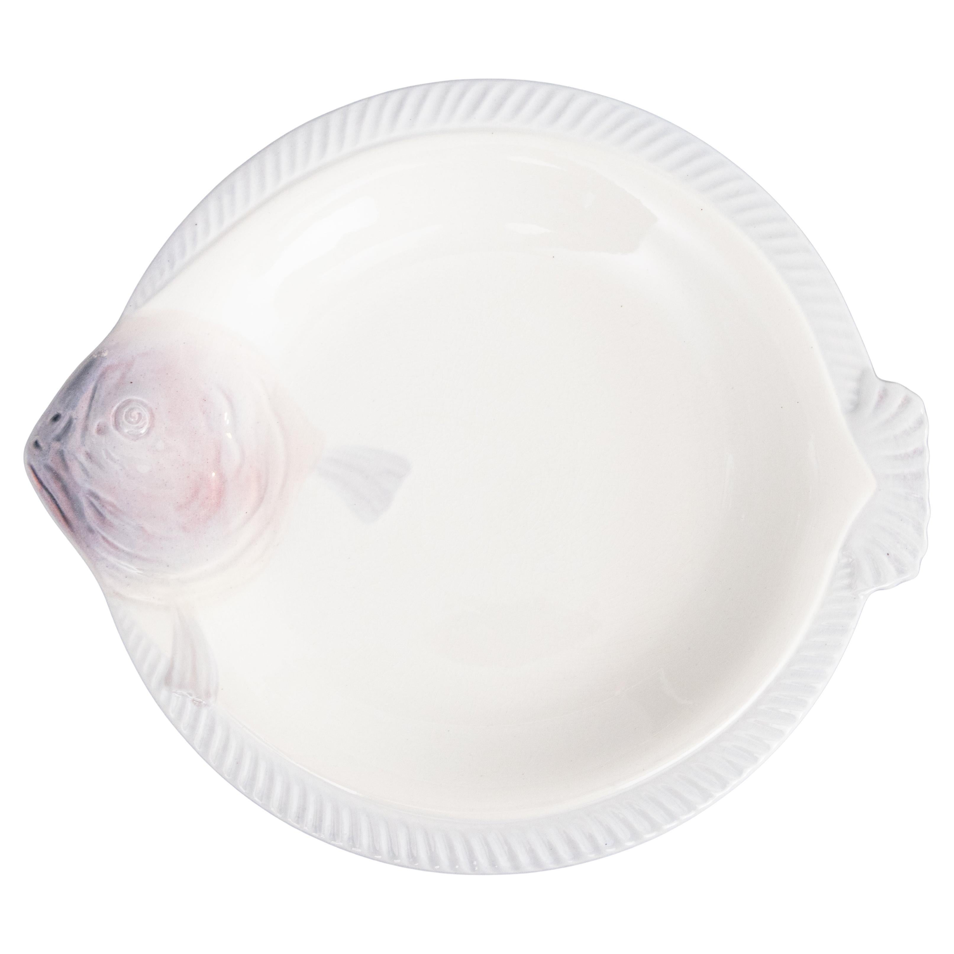 Assiette à poisson Art Déco en majolique de Longwy, Circa 1930