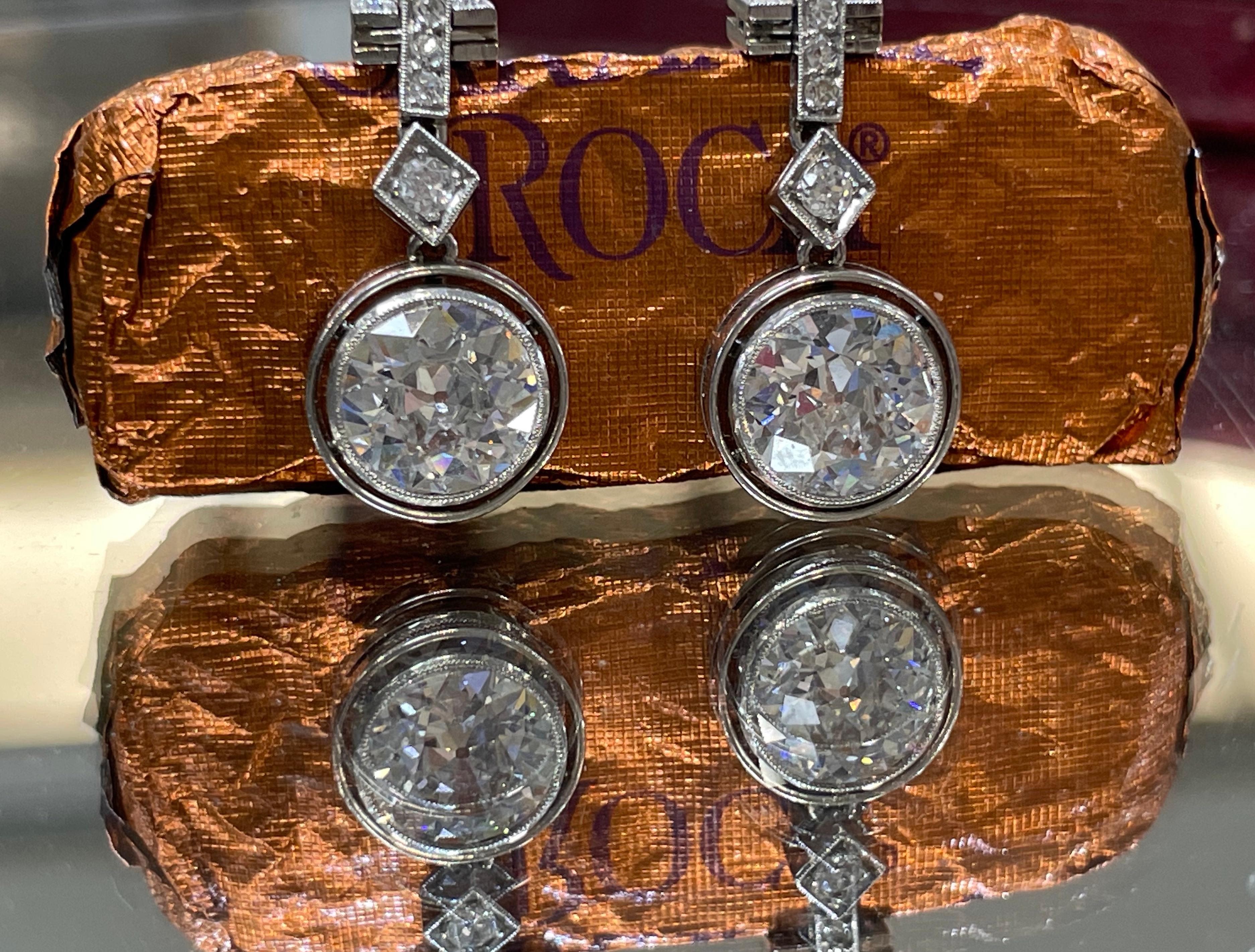 Women's Art Deco French Made Diamond Dangling Platinum Earrings For Sale