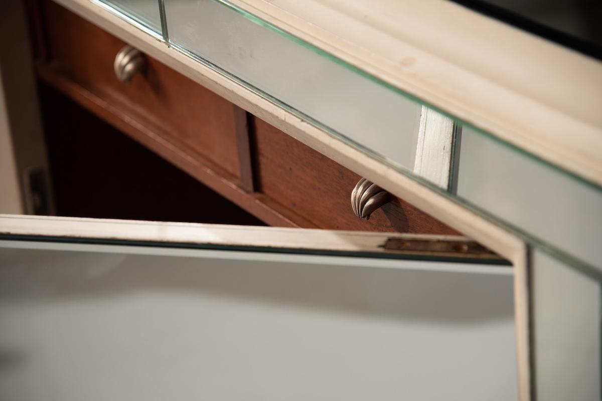 Francese Credenza francese Art Deco Mirror in vendita