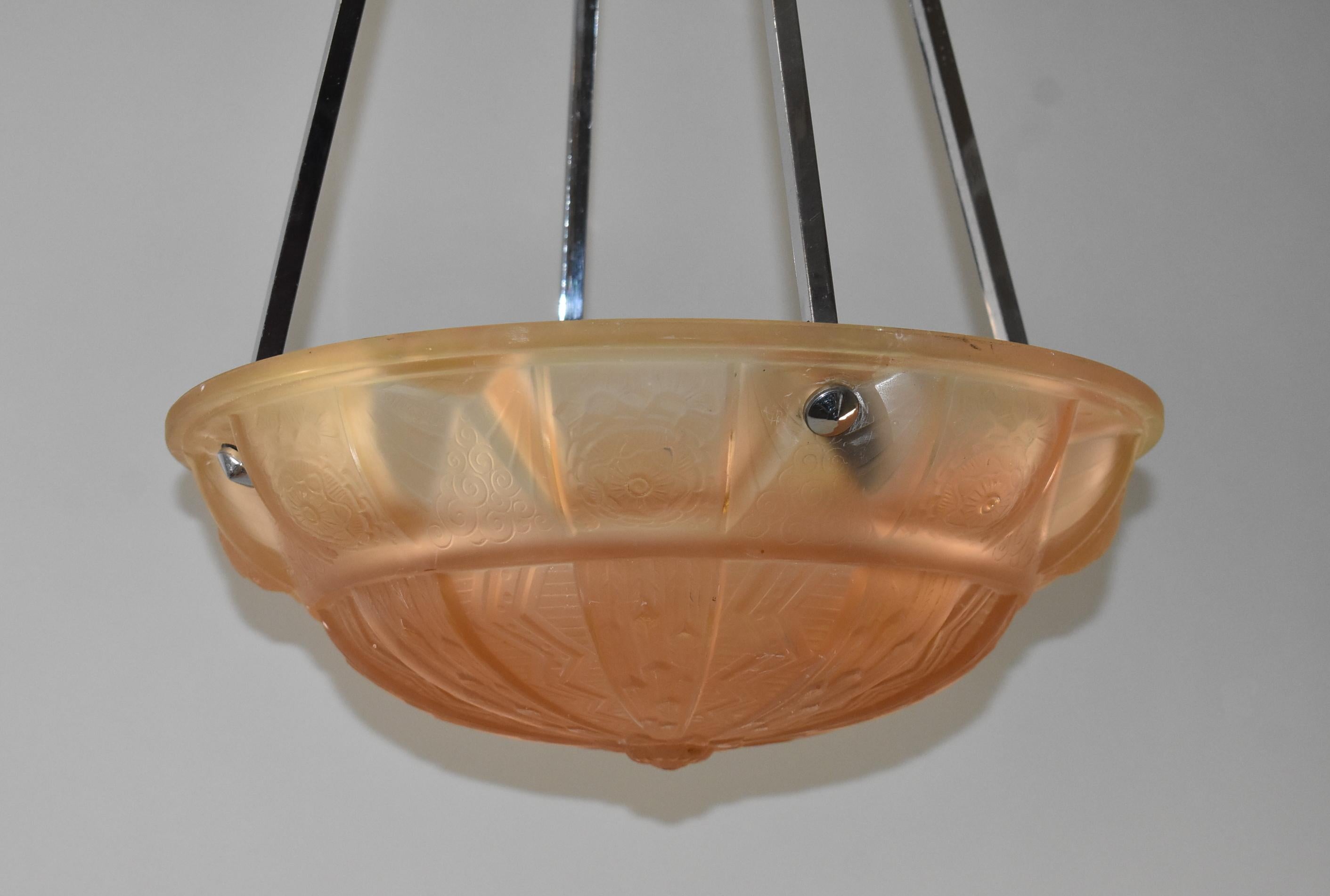 Art Deco French Muller Freres embossed glass shade with chrome square tubing and ceiling cap. Two European sockets.