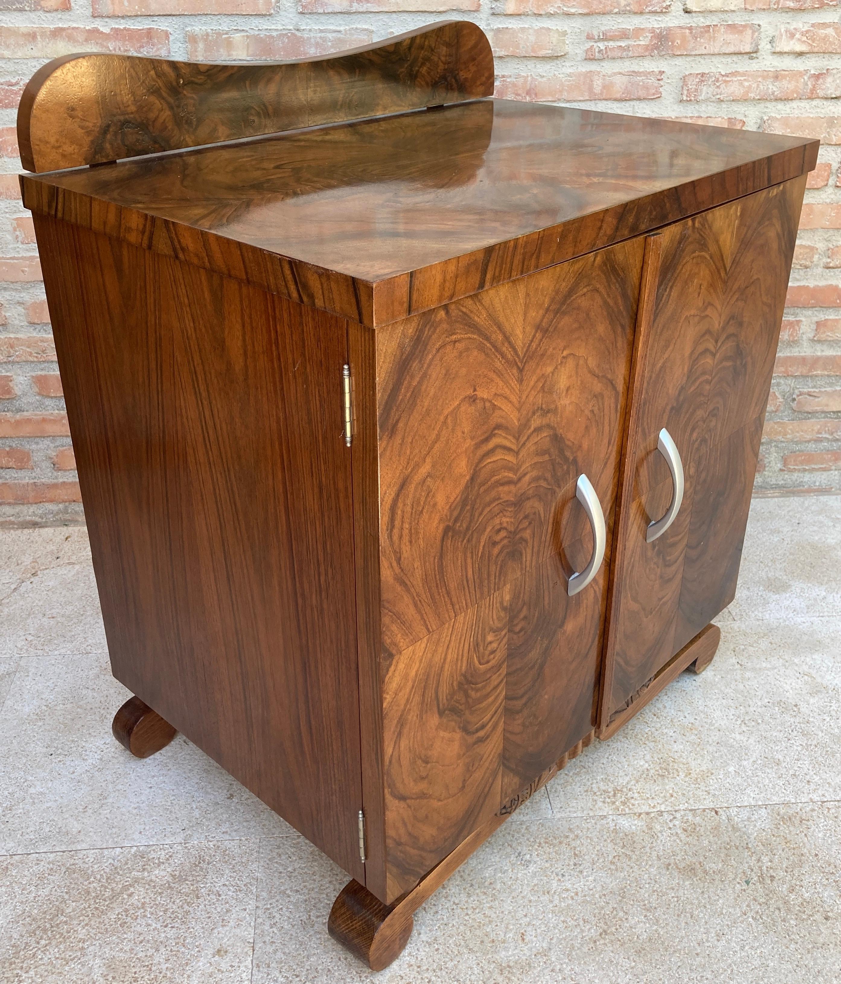 Walnut Art Deco French Nightstands, 1930s, Set of 2 For Sale