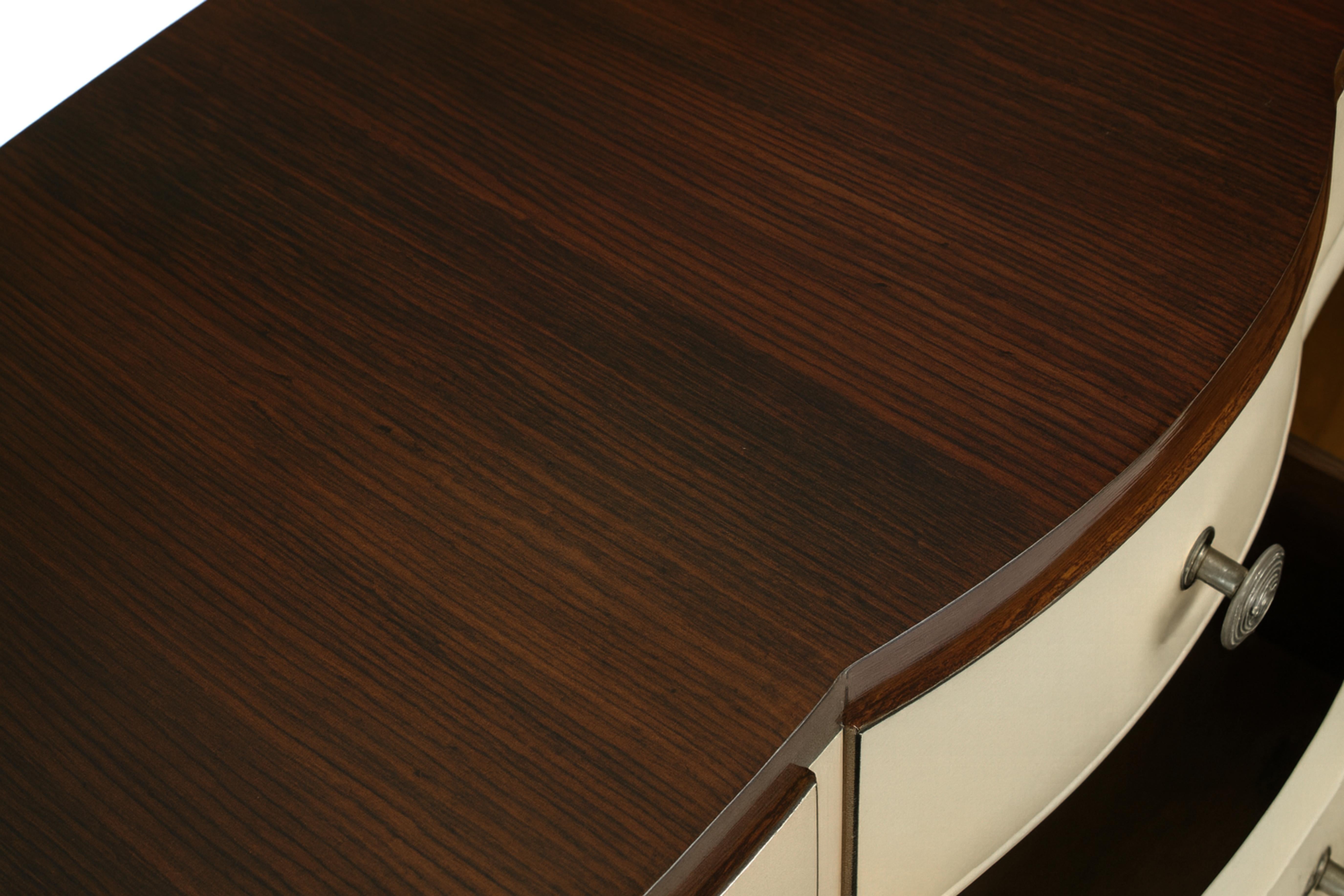 Francese Credenza francese Art Deco in noce bianco sporco, 20° secolo in vendita