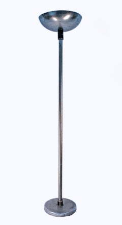 Lampada da terra Art Déco francese in nichel lucido cromato di La Maison Desny