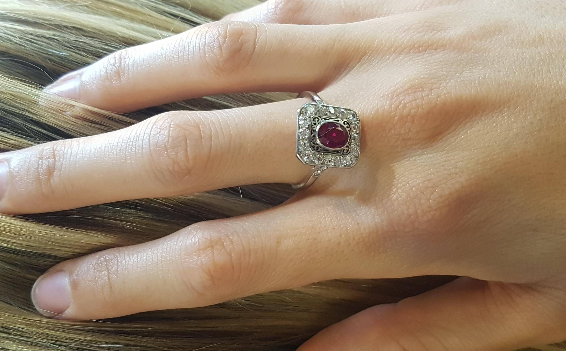 Art Deco French Ruby Diamond Platinum Ring For Sale 1