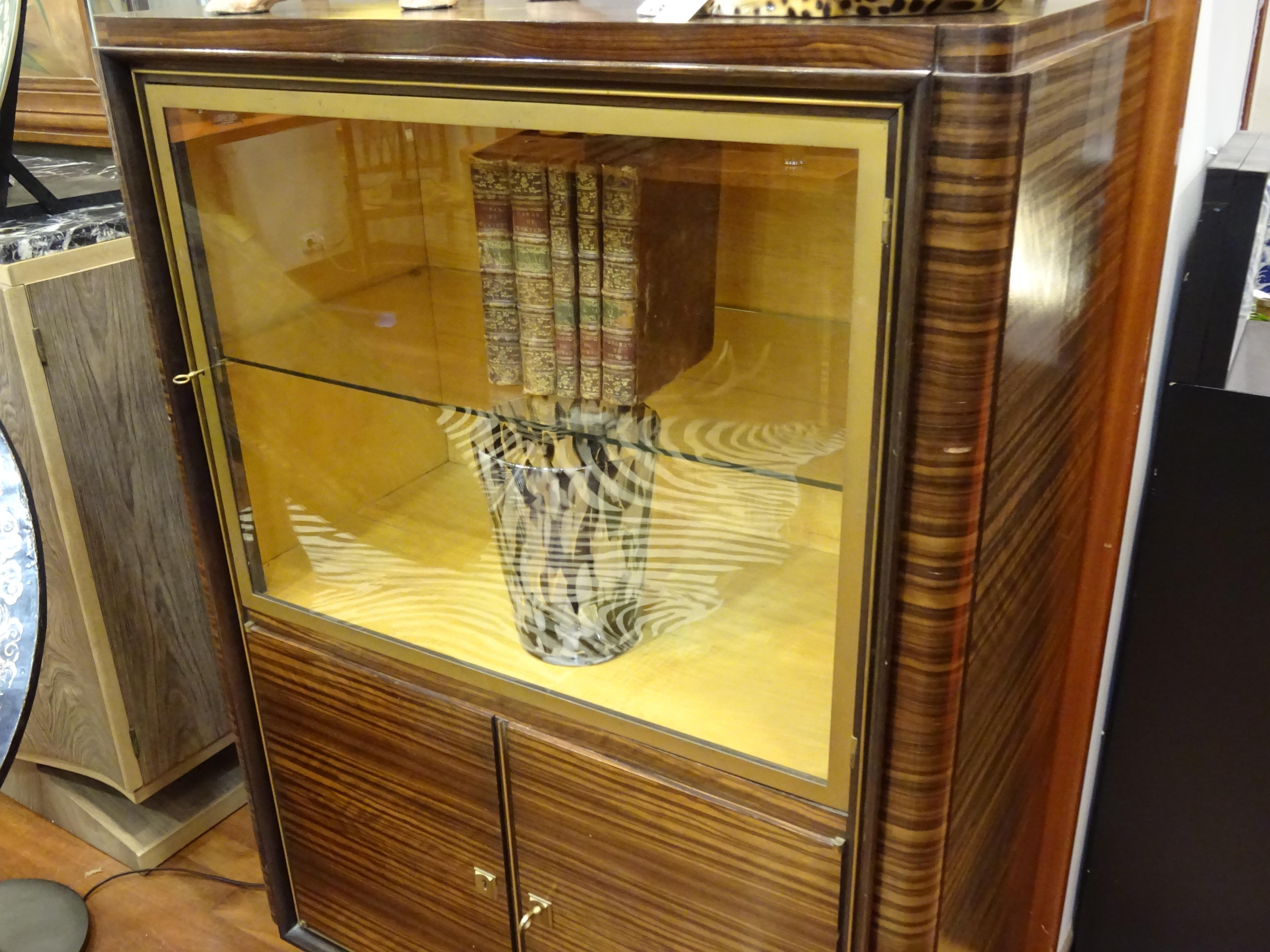 Art Deco French  E.J Ruhlmann Bookcase, Hardwood, Brass and Lemongrass In Good Condition In Valladolid, ES