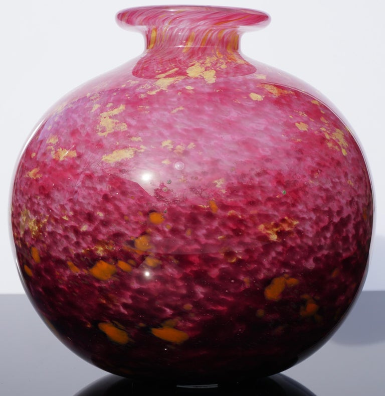 Art Deco French Schneider Bulbous Variegated Red Glass Vase For Sale at  1stDibs