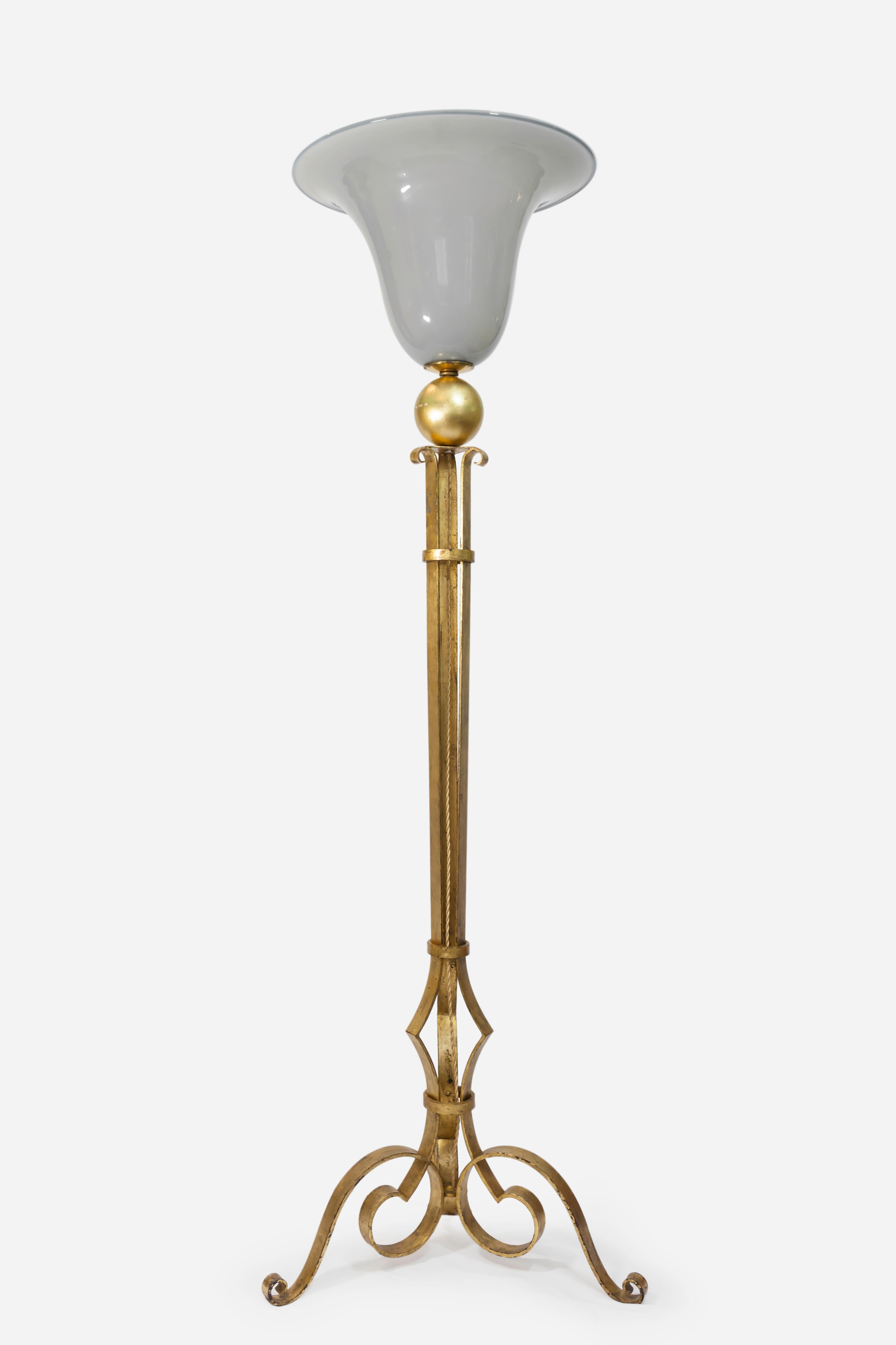 Art Deco Französisch Schule Stehlampe Gold lackiert Eisen und Glas 1930s im Angebot 2