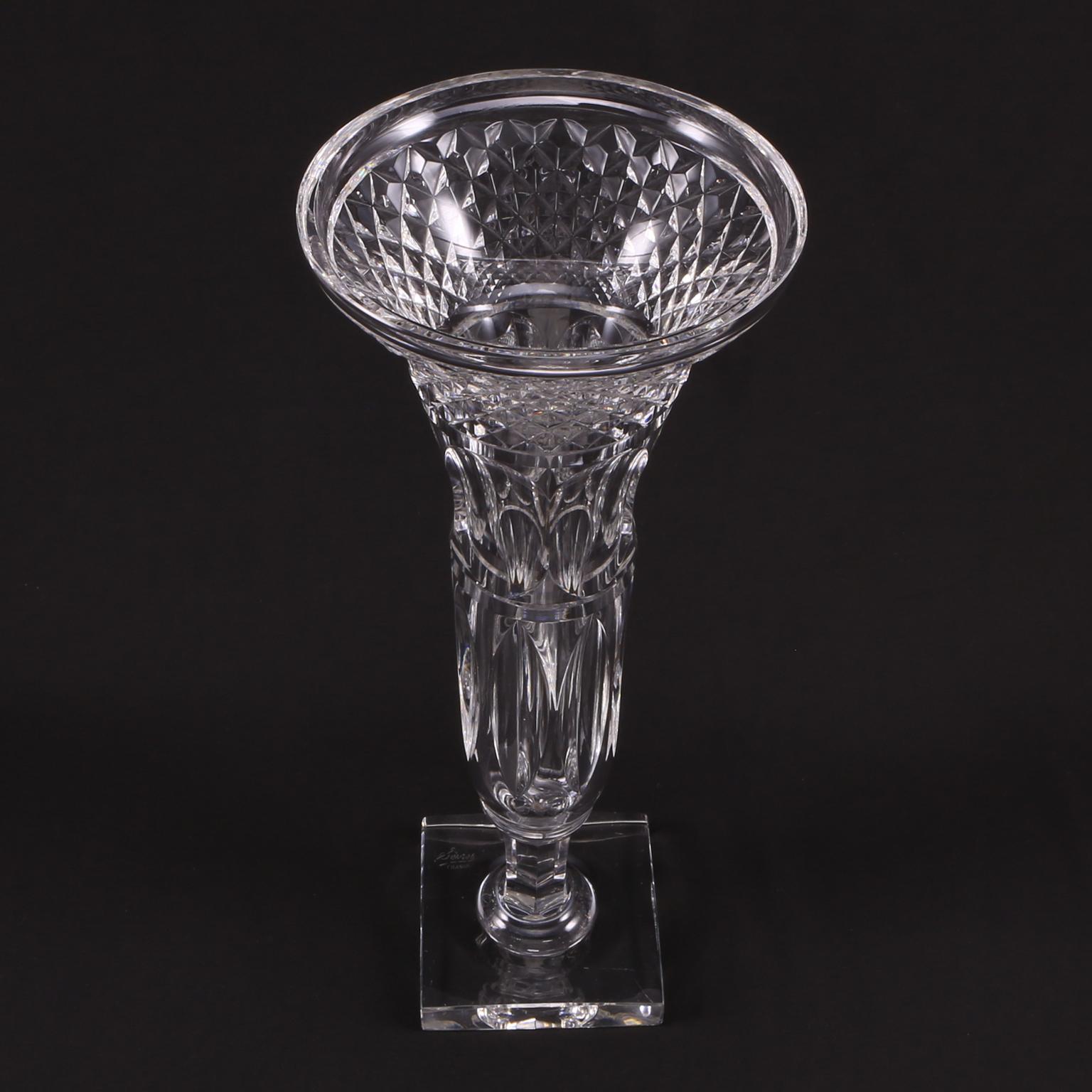 Art Deco French Sèvres Clear Handcut Crystal Diamonds  Vase, 1930 For Sale 6