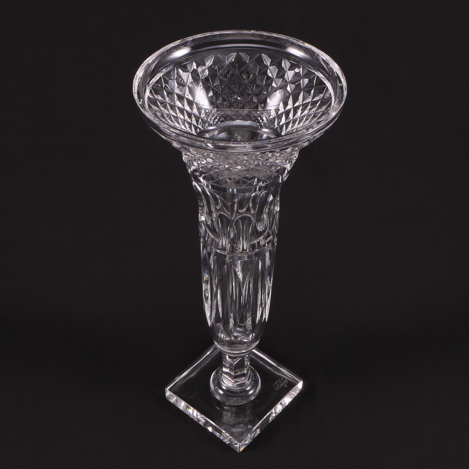 Art Deco French Sèvres Clear Handcut Crystal Diamonds  Vase, 1930 For Sale 9