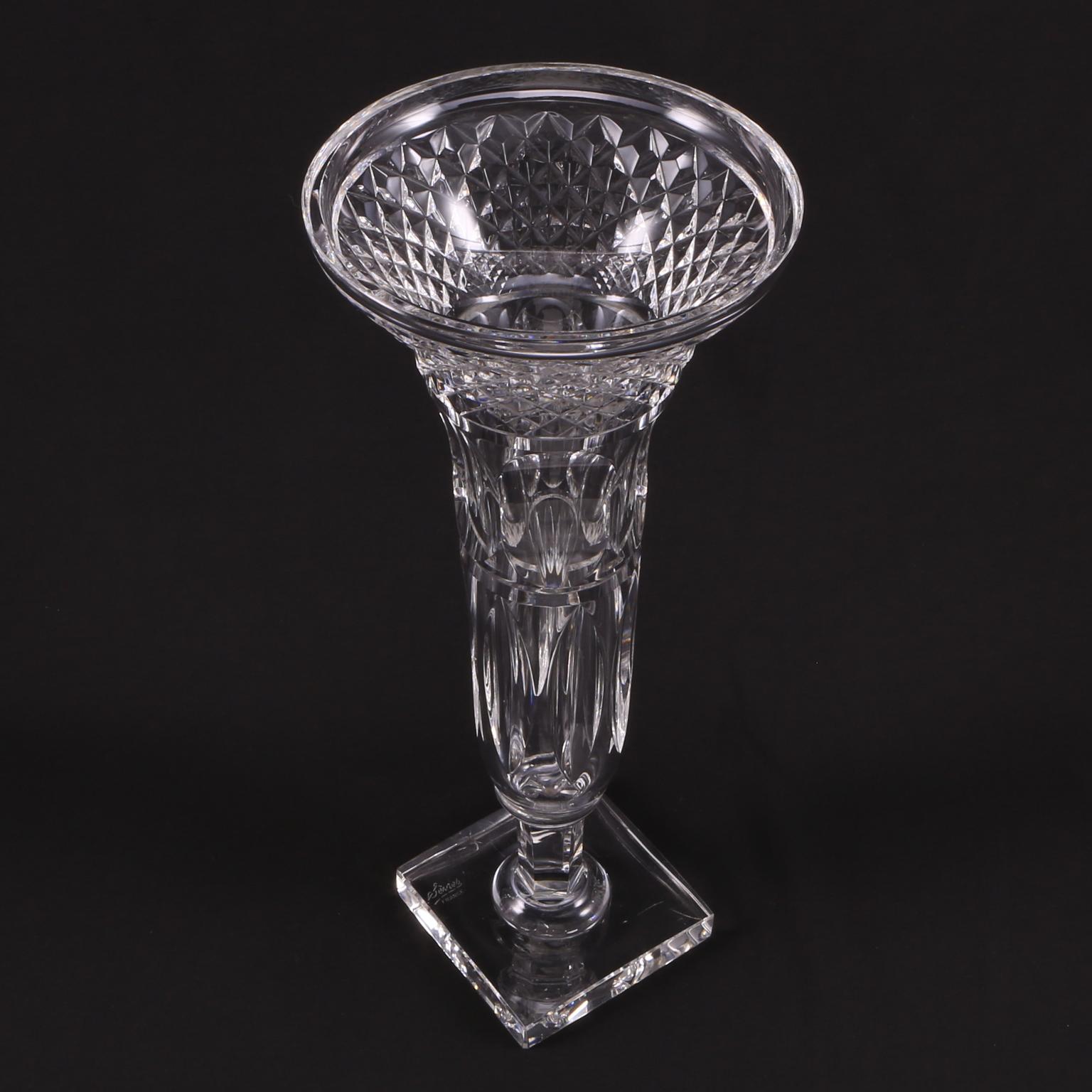 Art Deco French Sèvres Clear Handcut Crystal Diamonds  Vase, 1930 For Sale 5