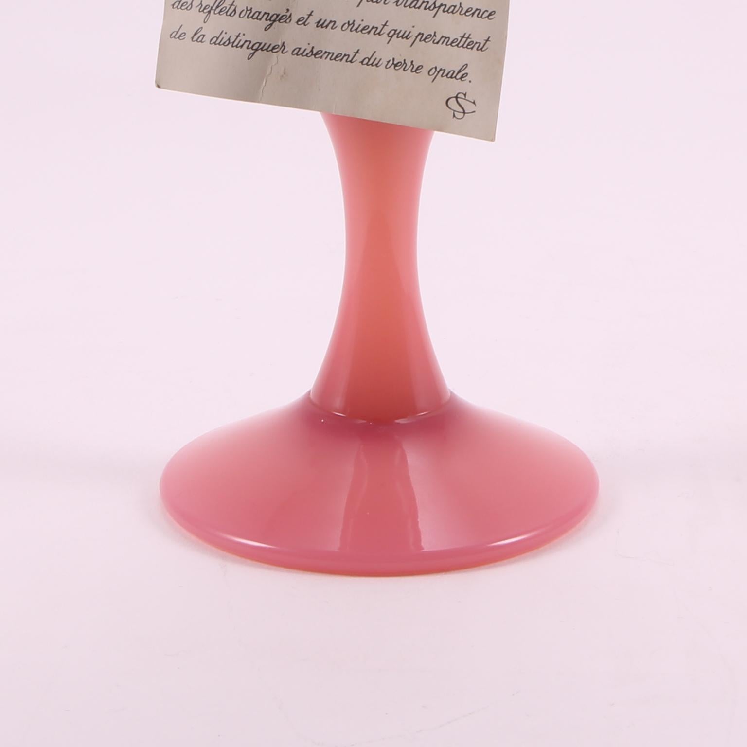 Art Deco French Sèvres Cranberry Pink Handblown Opaline Glass Vase, 1930 For Sale 8