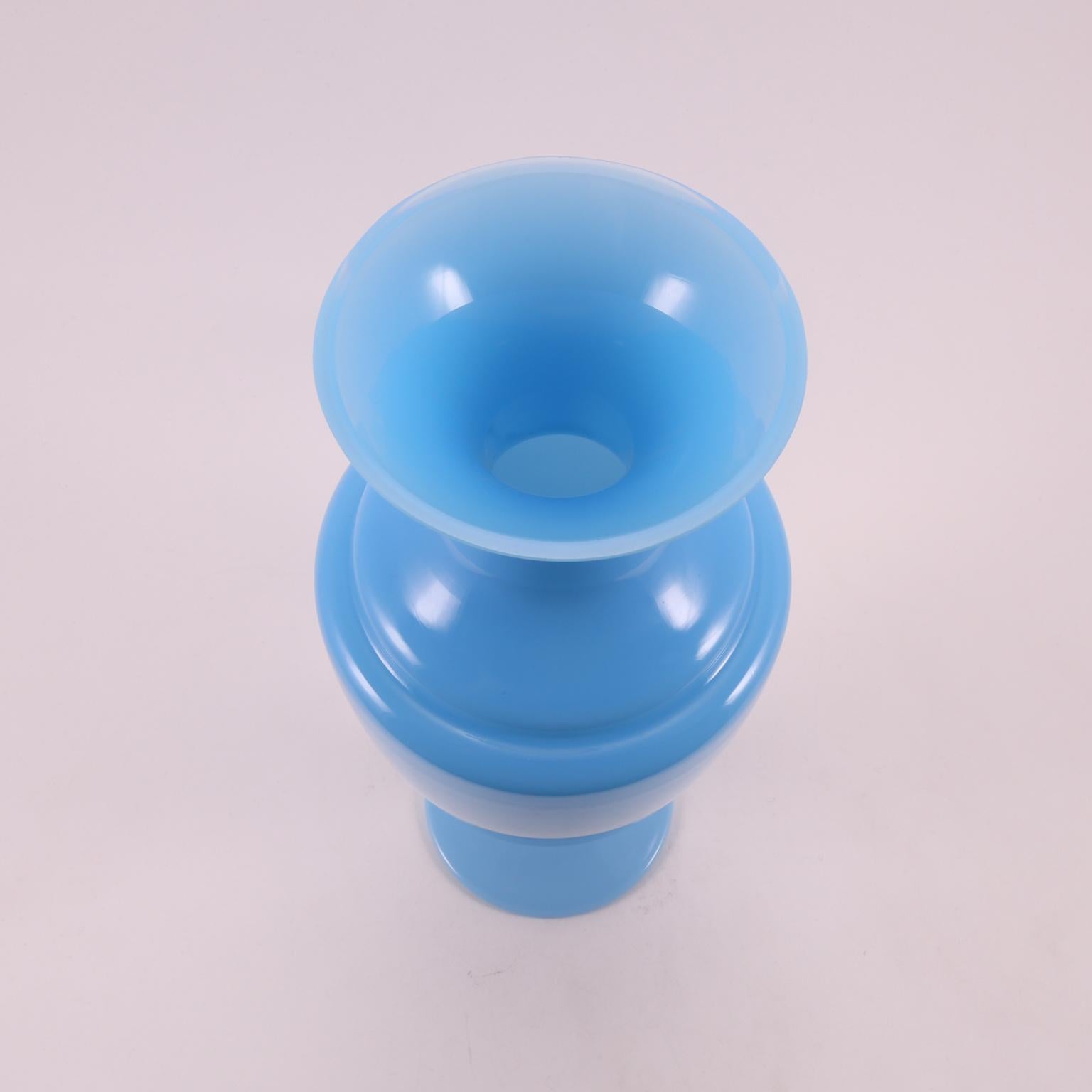 Art Deco French Sèvres Light Turquoise Hand Blown Opaline Glass Vase, 1920 For Sale 5