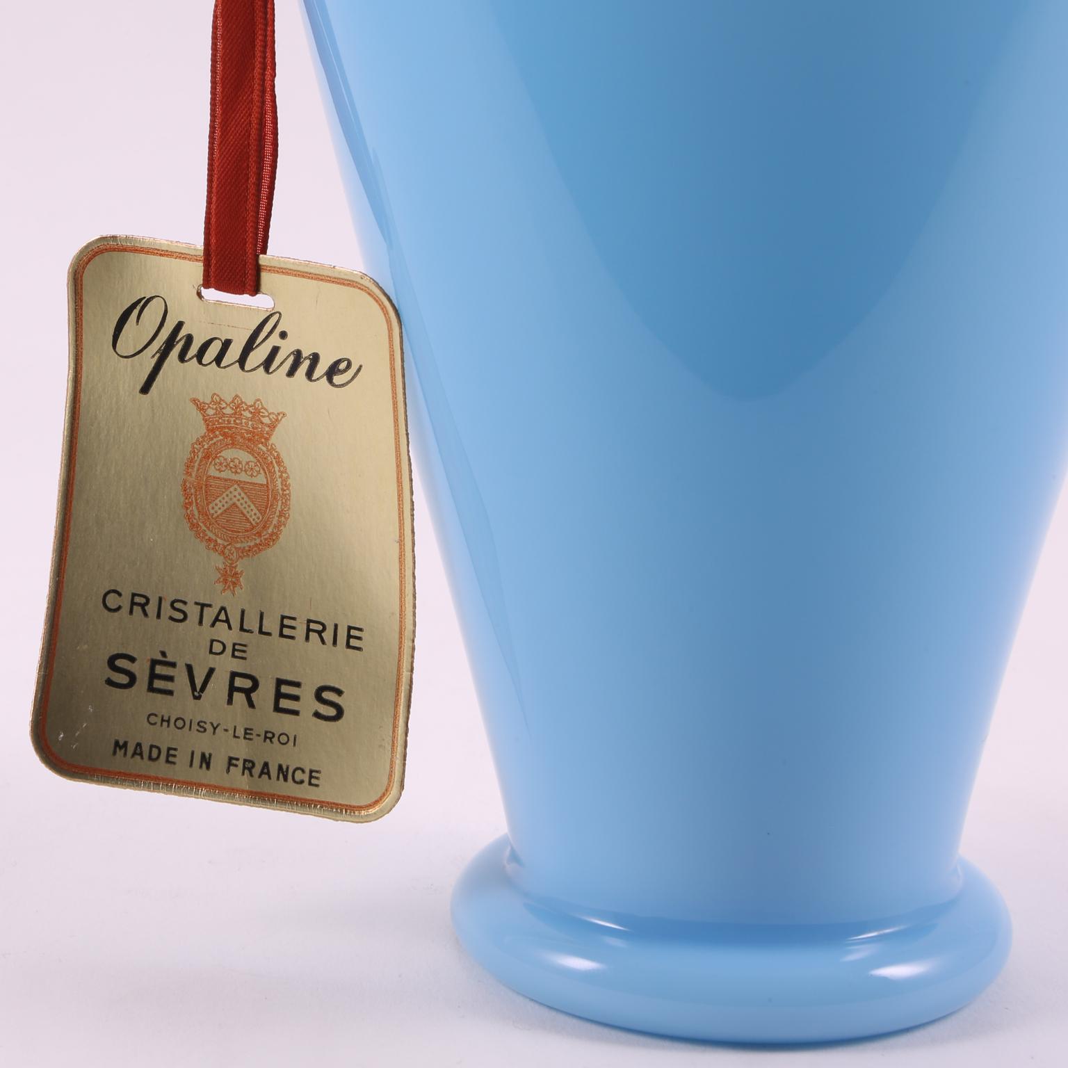 Art Deco French Sèvres Light Turquoise Handblown Opaline Glass Vase, 1920 For Sale 15