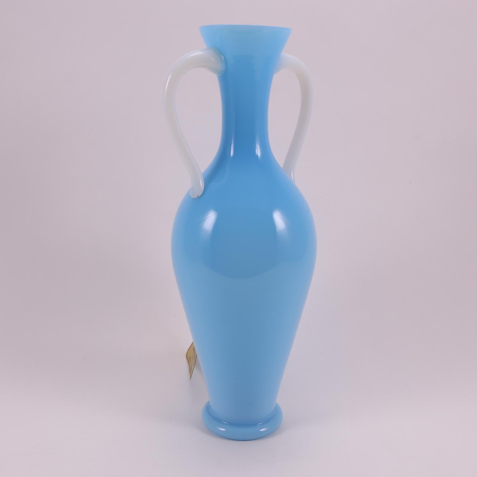 Early 20th Century Art Deco French Sèvres Light Turquoise Handblown Opaline Glass Vase, 1920 For Sale