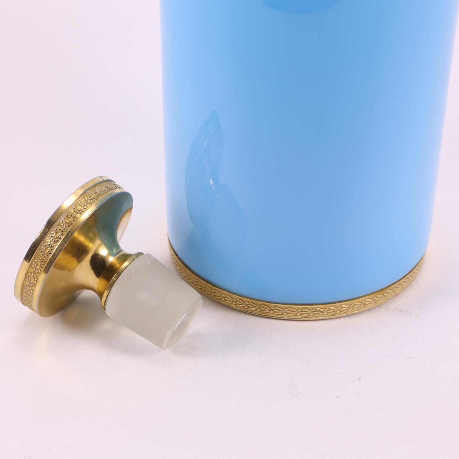 Art Deco French Sèvres-l.Seiler Light Turquoise Opaline  Perfume Bottle, 1920 For Sale 7