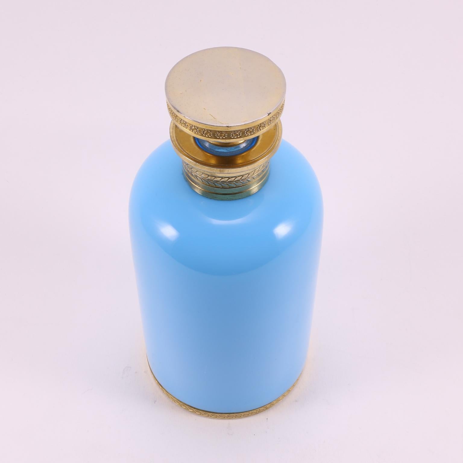 Art Deco French Sèvres-l.Seiler Light Turquoise Opaline  Perfume Bottle, 1920 For Sale 2