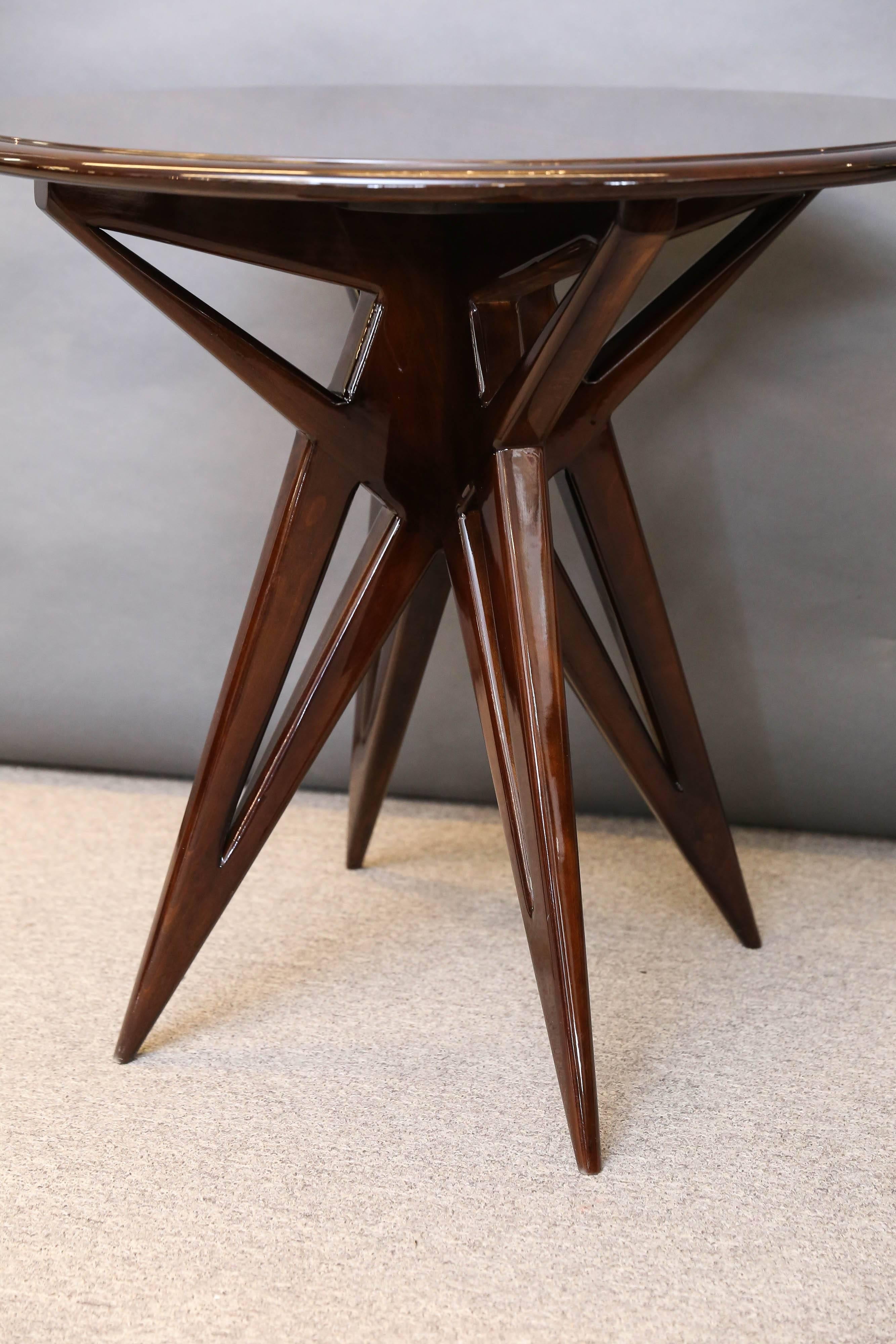Art Deco French Side Table in Walnut 1