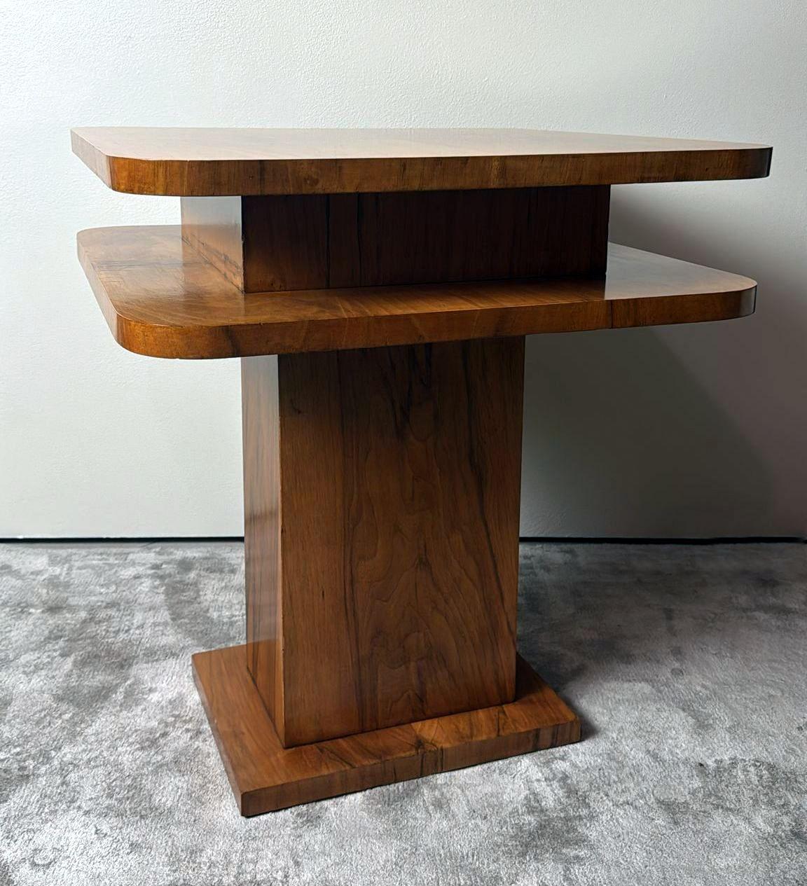 Table d'appoint carrée Art déco française Bon état - En vente à Prato, Tuscany