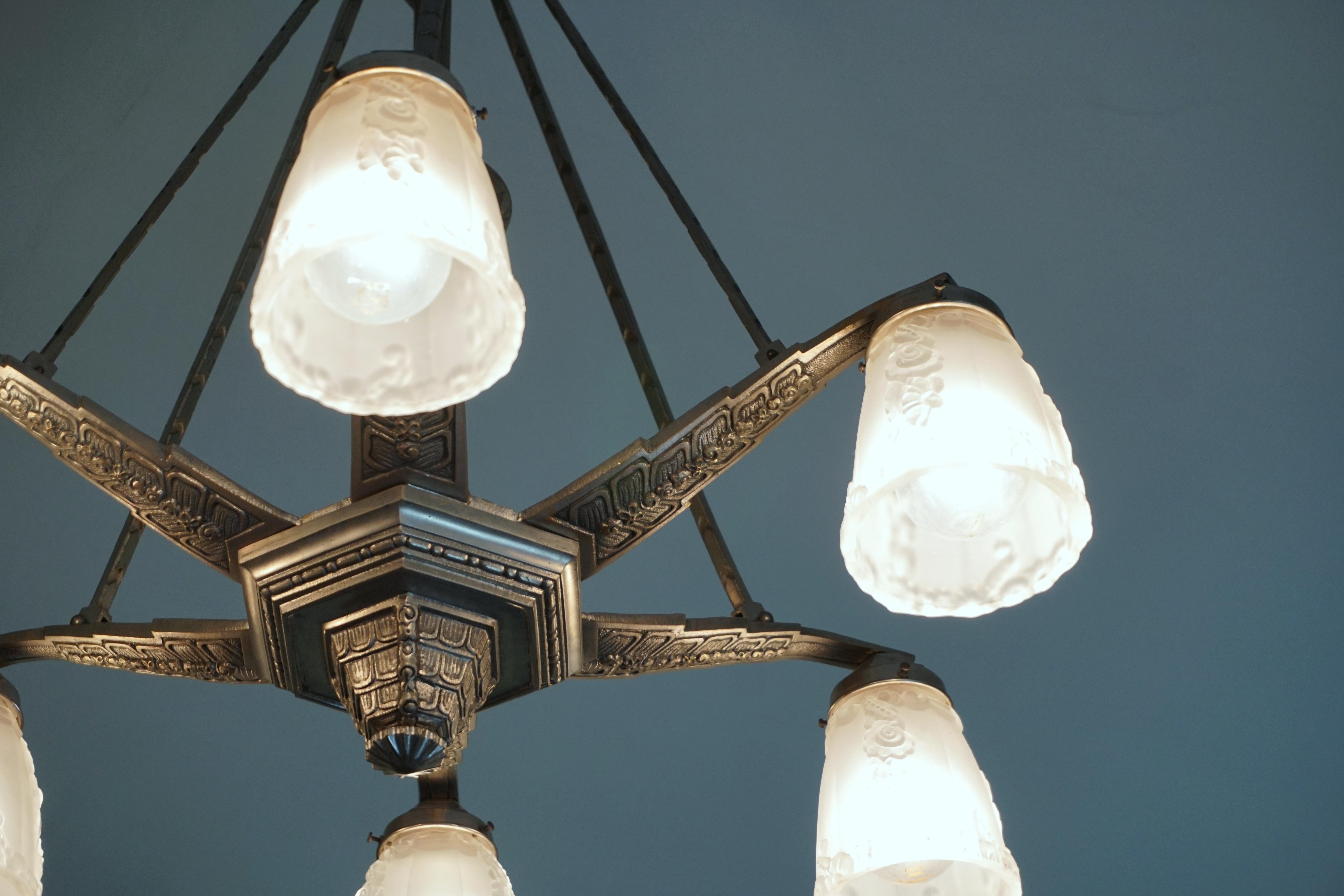 Art Deco French Star Chandelier Attributed to Hettier Vincent For Sale 8