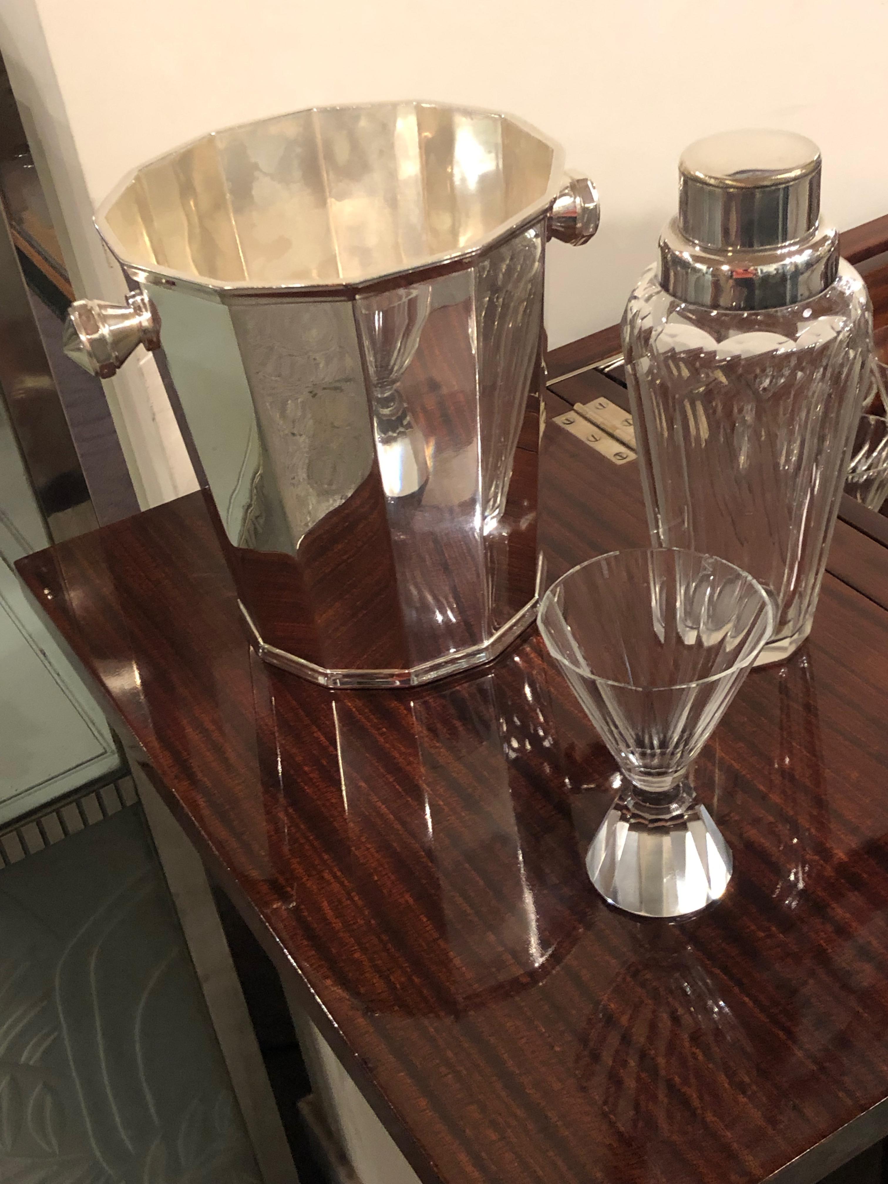 Art Deco French Style Pop Up Bar with Fluted Glassware 9