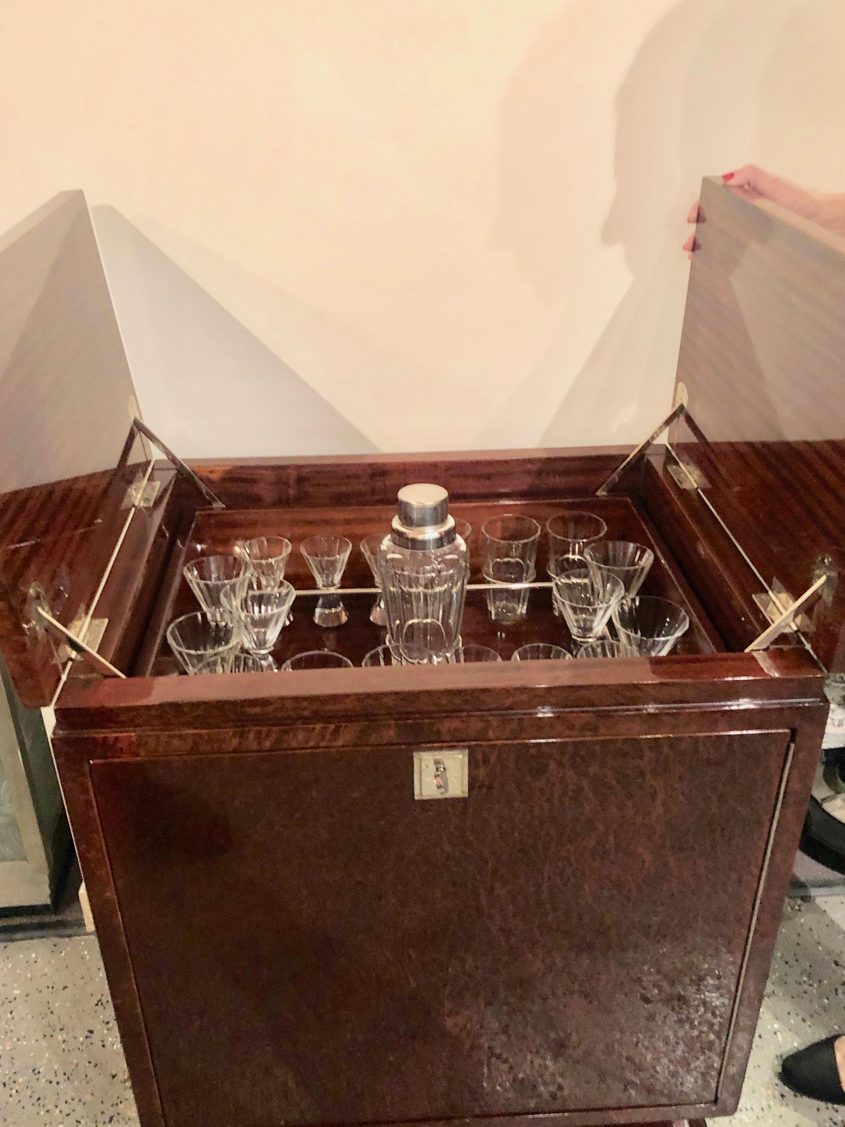 Art Deco French Style Pop Up Bar with Fluted Glassware In Good Condition In Oakland, CA
