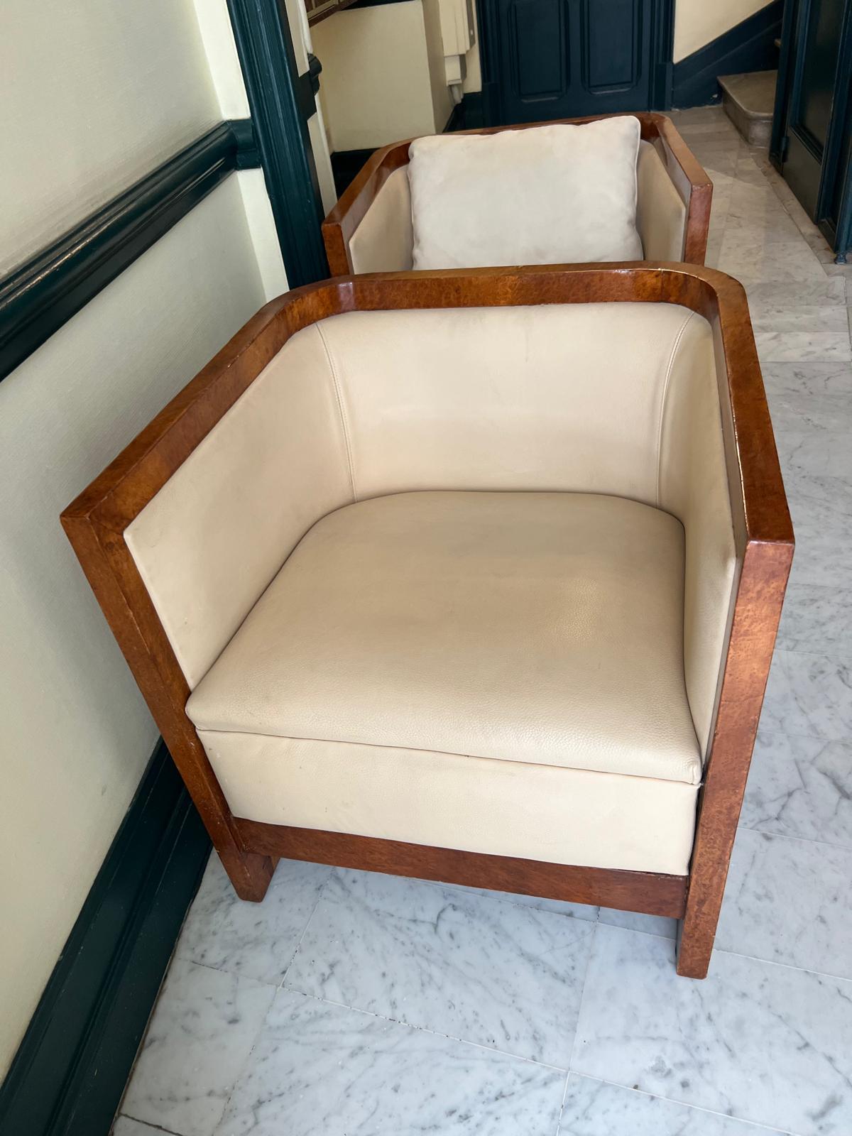 Art Deco French three piece sofa suite 13
