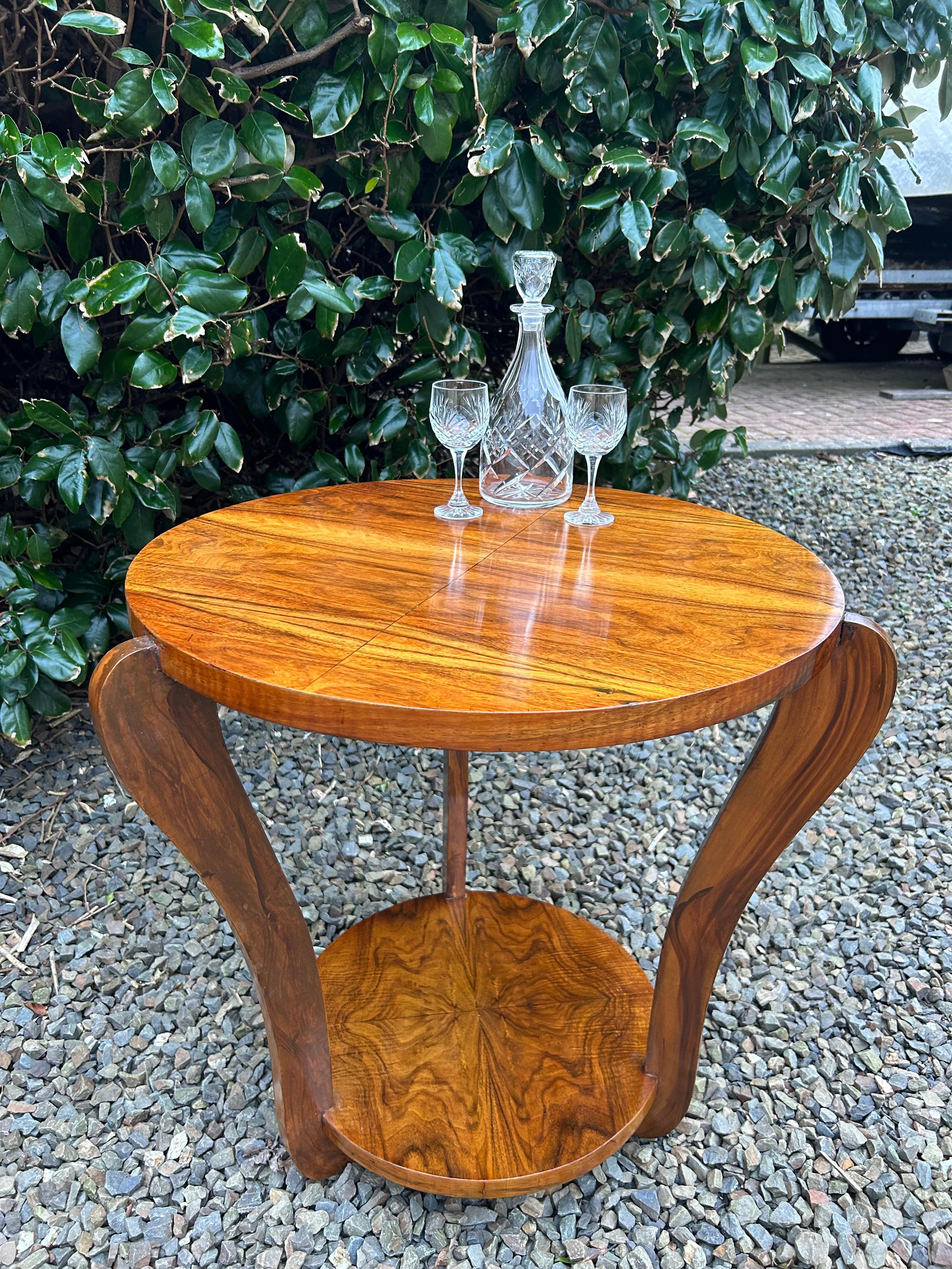 Art déco Table basse tulipe française Art Déco en vente