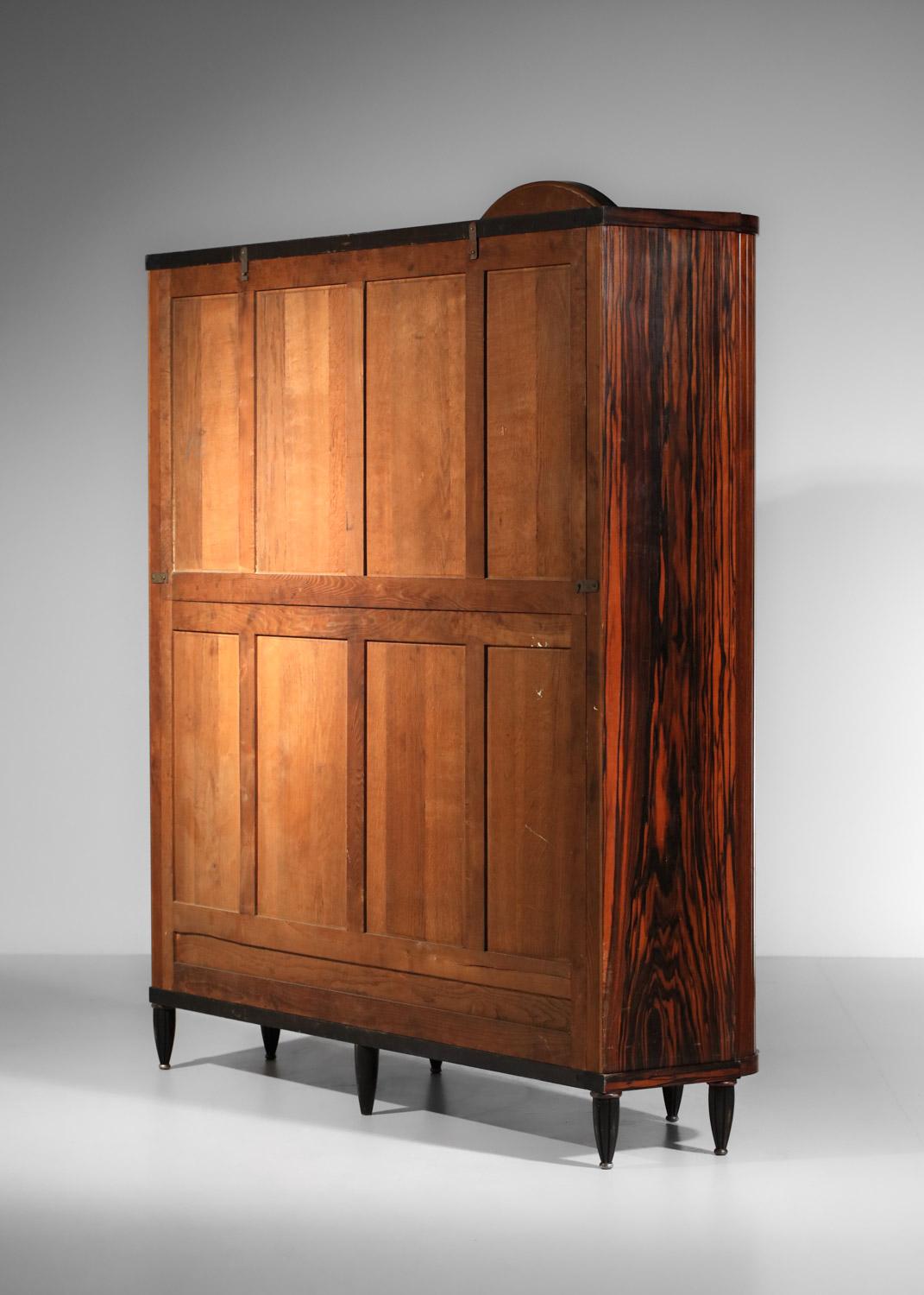 art deco French wardrobe in the style of Maurice Dufrène from the 1930s  For Sale 6