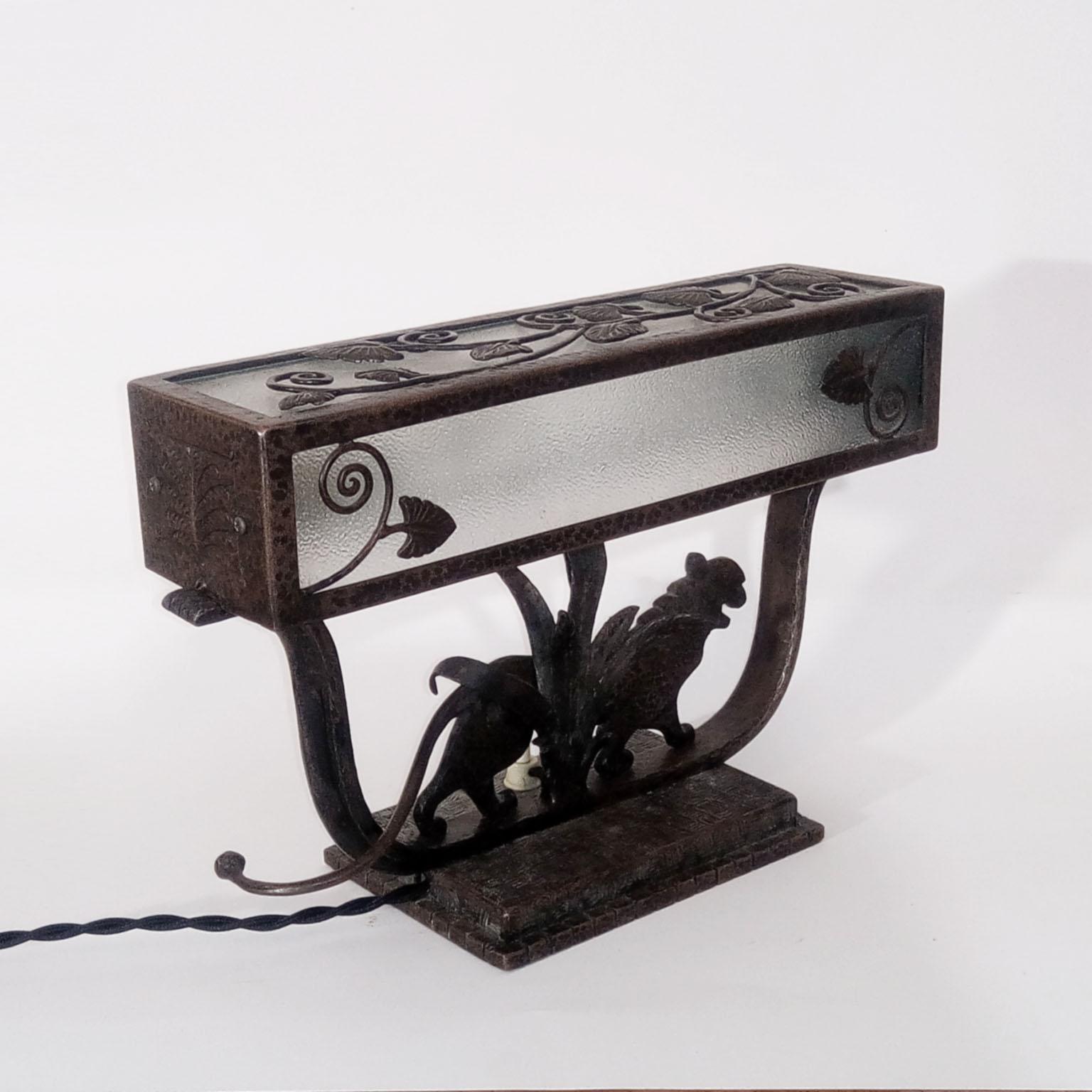 Lampe de table Art déco française en fer forgé par Paul Kiss, années 1930 en vente 9