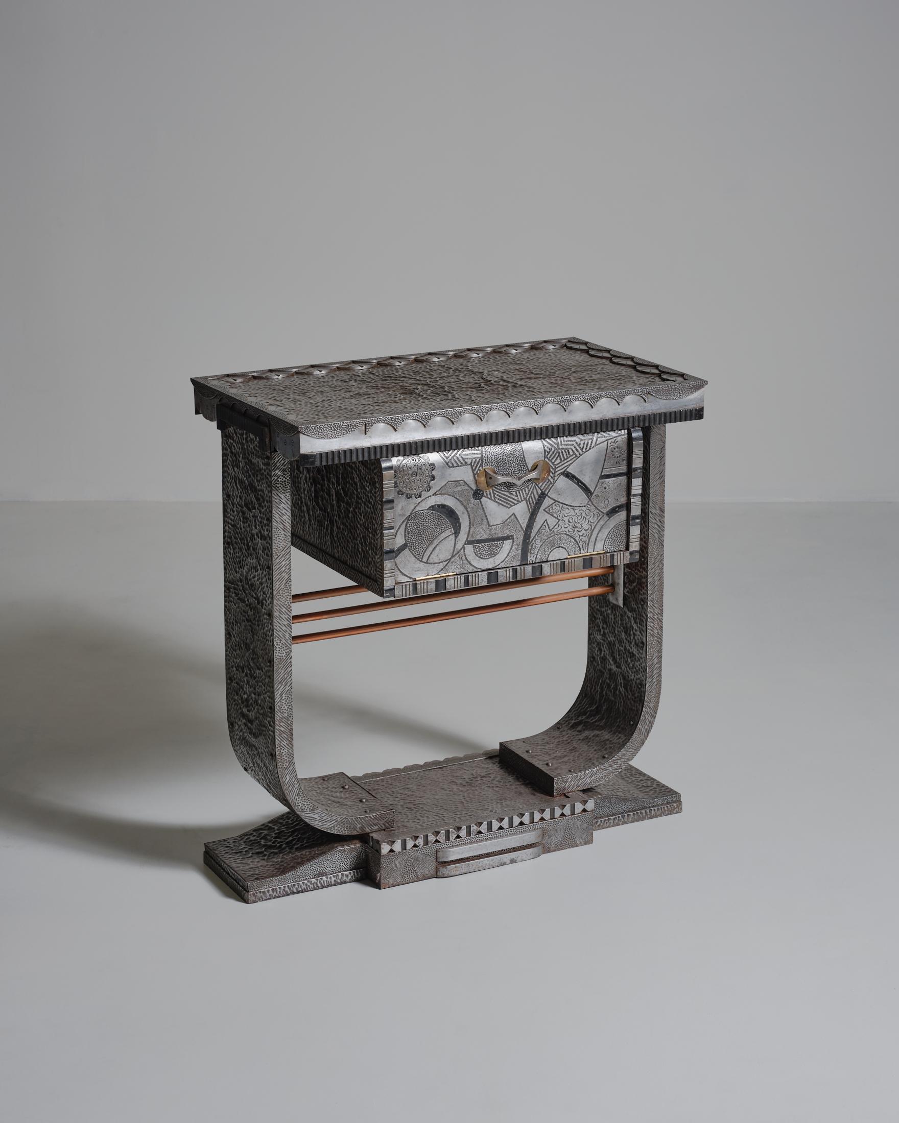 Forgé Coiffeuse française Art déco en fer forgé en vente