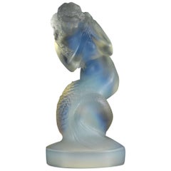 Art Deco Frosted and Opalescent Glass Car Mascot 'Naiade' by René Lalique