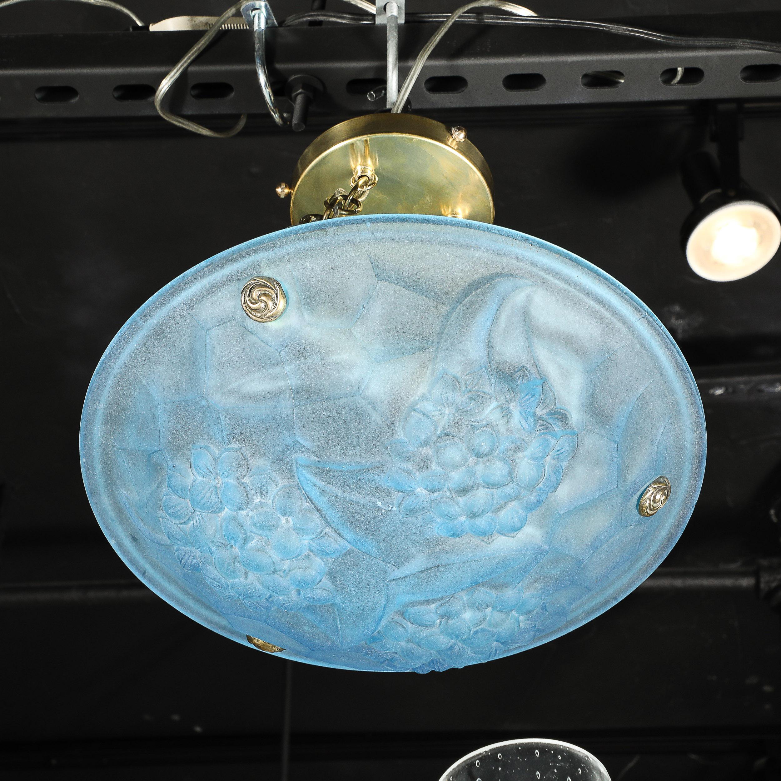 Lustre Art Déco en verre bleu givré avec ferrures en laiton signé ROC par Degué en vente 10
