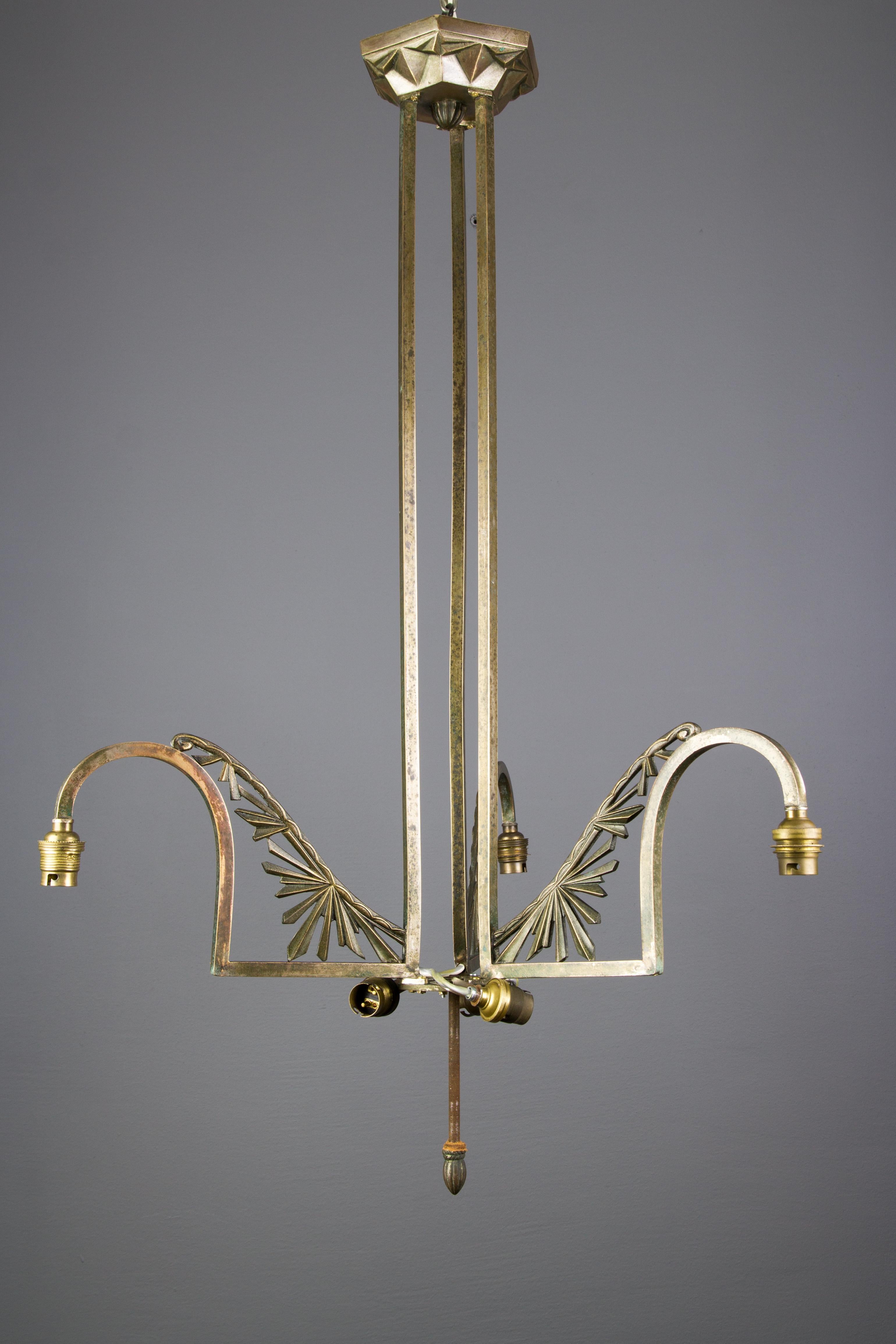 Art Deco Frosted Glass and Bronze Chandelier by Francis Hubens and Degué, 1930s For Sale 8