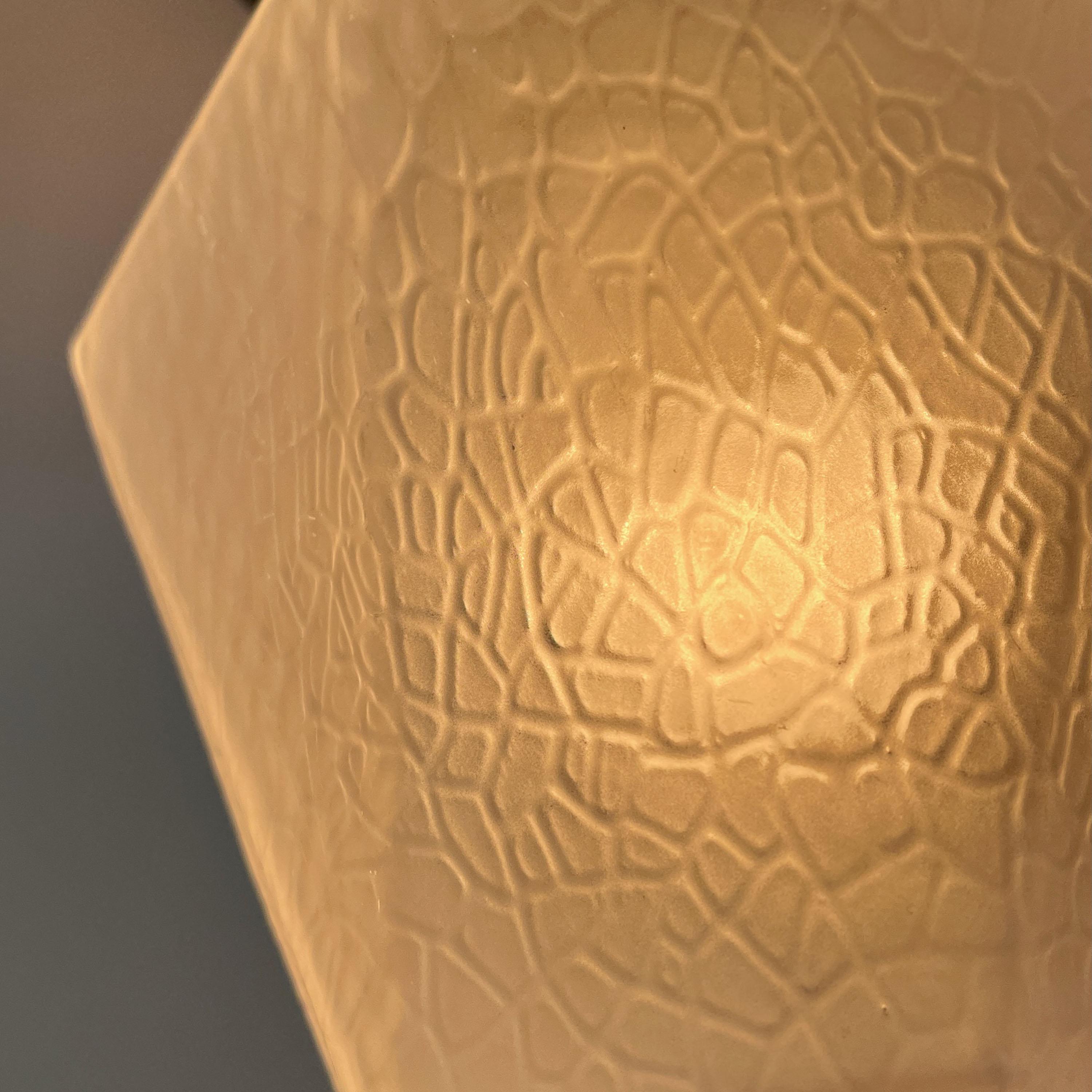 Art Decó Cristal esmerilado y latón bruñido Empotrables, Suecia Años 20 en venta 9