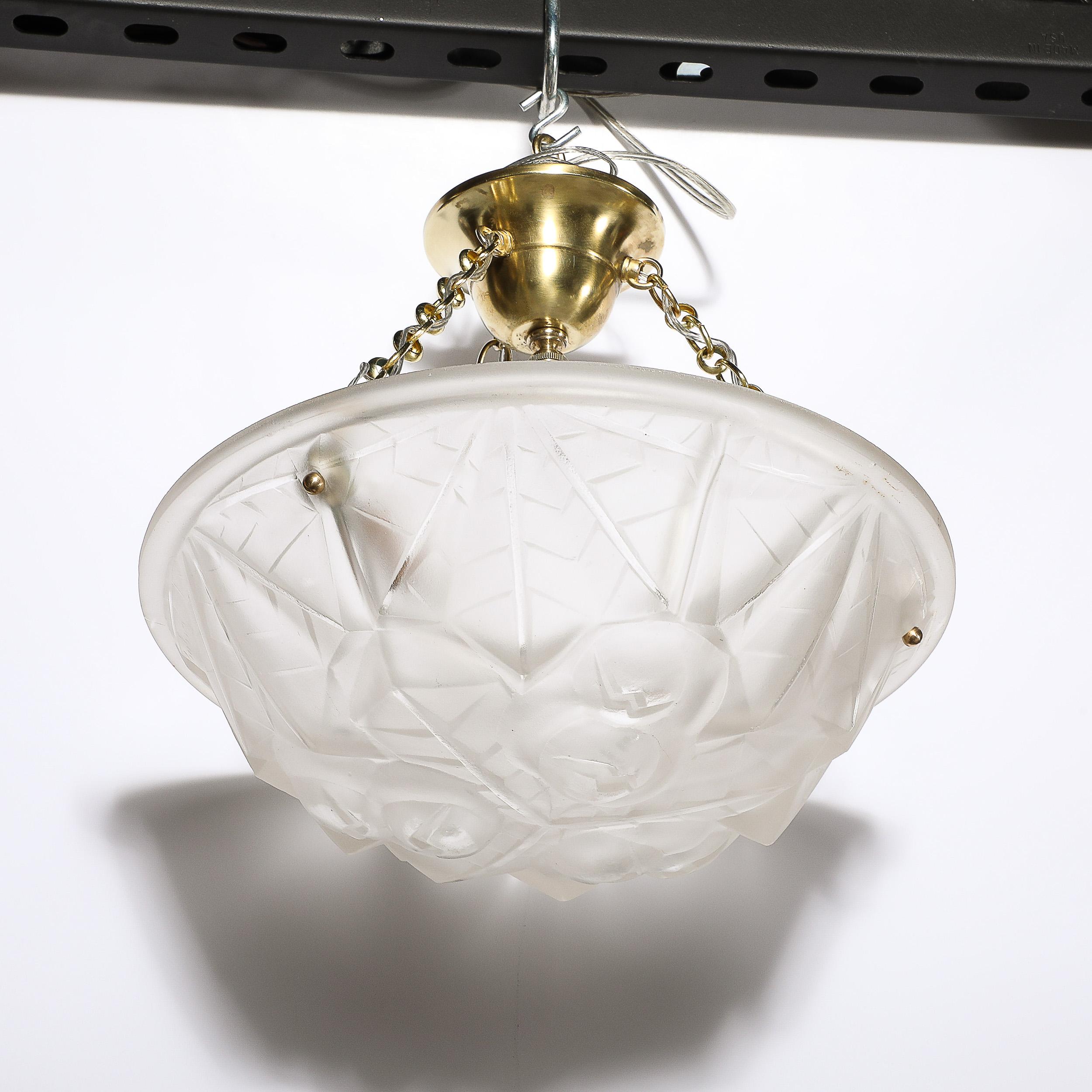 Lampadario a sospensione in vetro smerigliato Art Deco con accessori in ottone firmato Degué in vendita 10