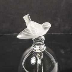 Art-Déco-Glocke aus mattiertem Glas und durchscheinendem Schilfgriff mit gesprenkeltem Spargelgriff von Lalique