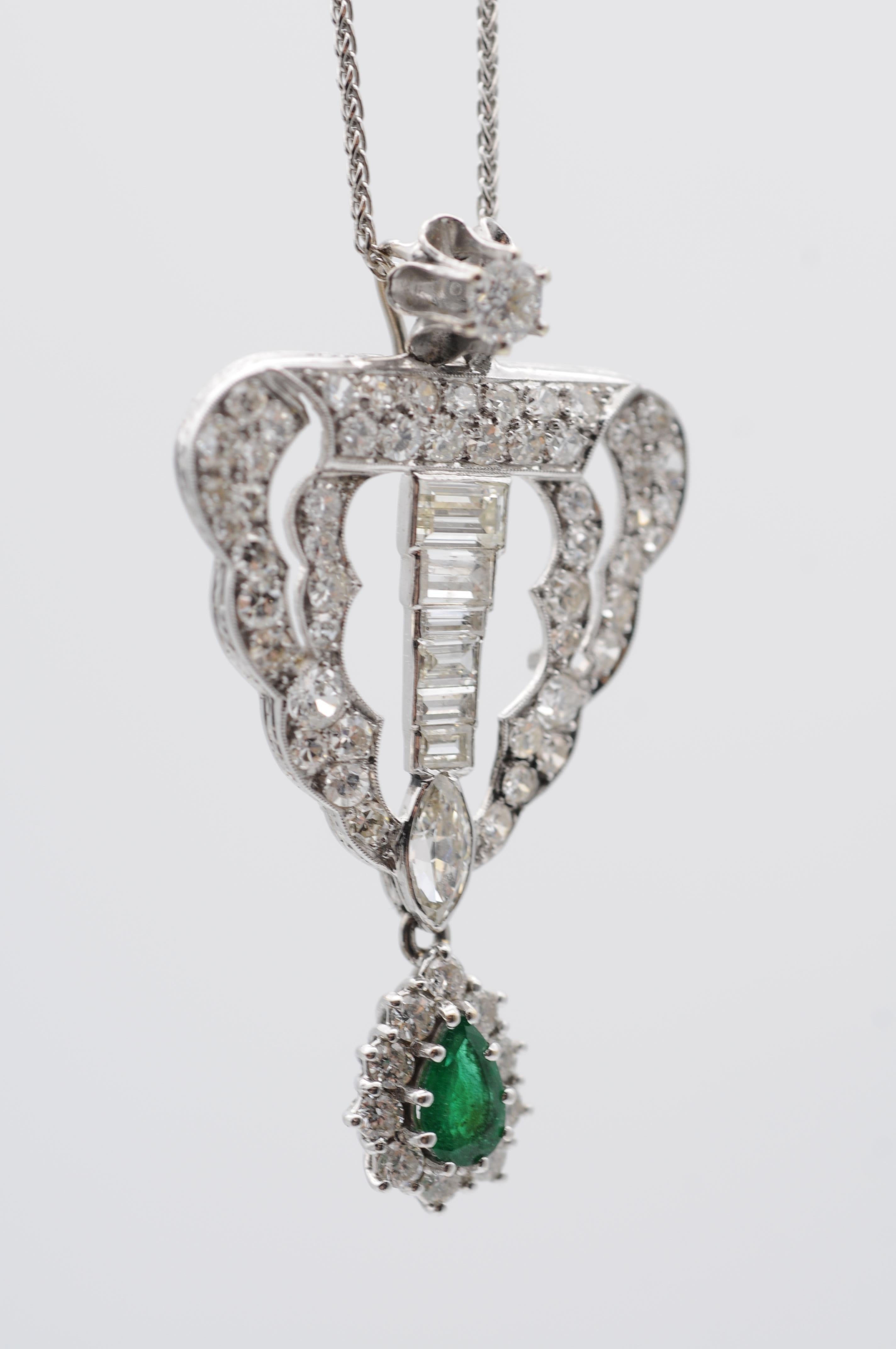 Women's or Men's Art Deco full set diamond necklace with emerald 18k whitegold For Sale