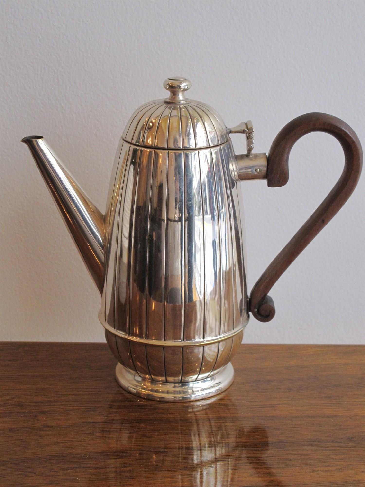 Metal Art Deco Full Side Tea and Coffe Service, Made in Argentina, Sign Atenea, 1920 For Sale