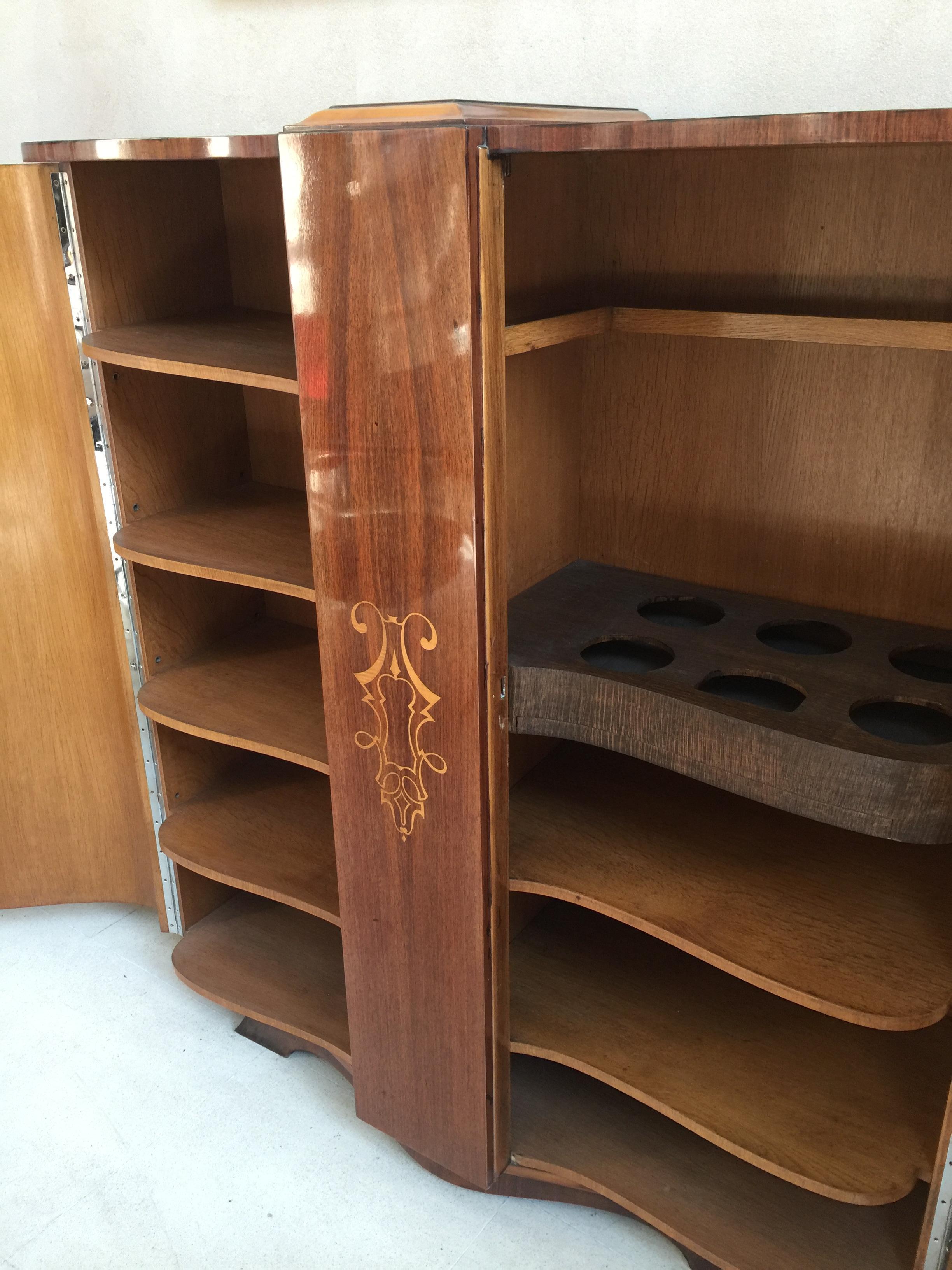 Art Deco Furniture, 1930, French, Material, Wood In Good Condition For Sale In Ciudad Autónoma Buenos Aires, C