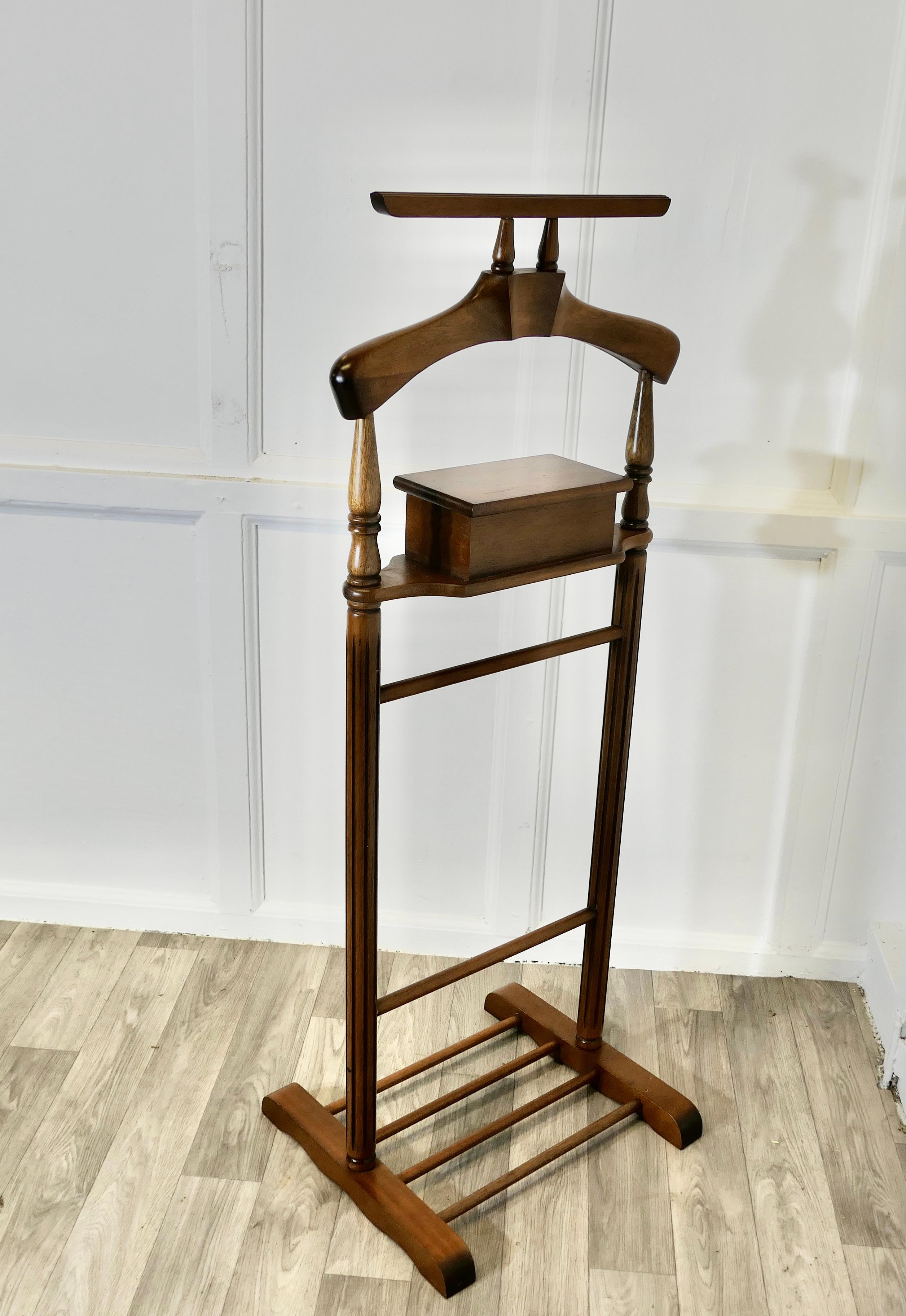 Cintre ou table de nuit Art Déco pour homme, le valet de chambre polyvalent Bon état à Godshill, Isle of Wight