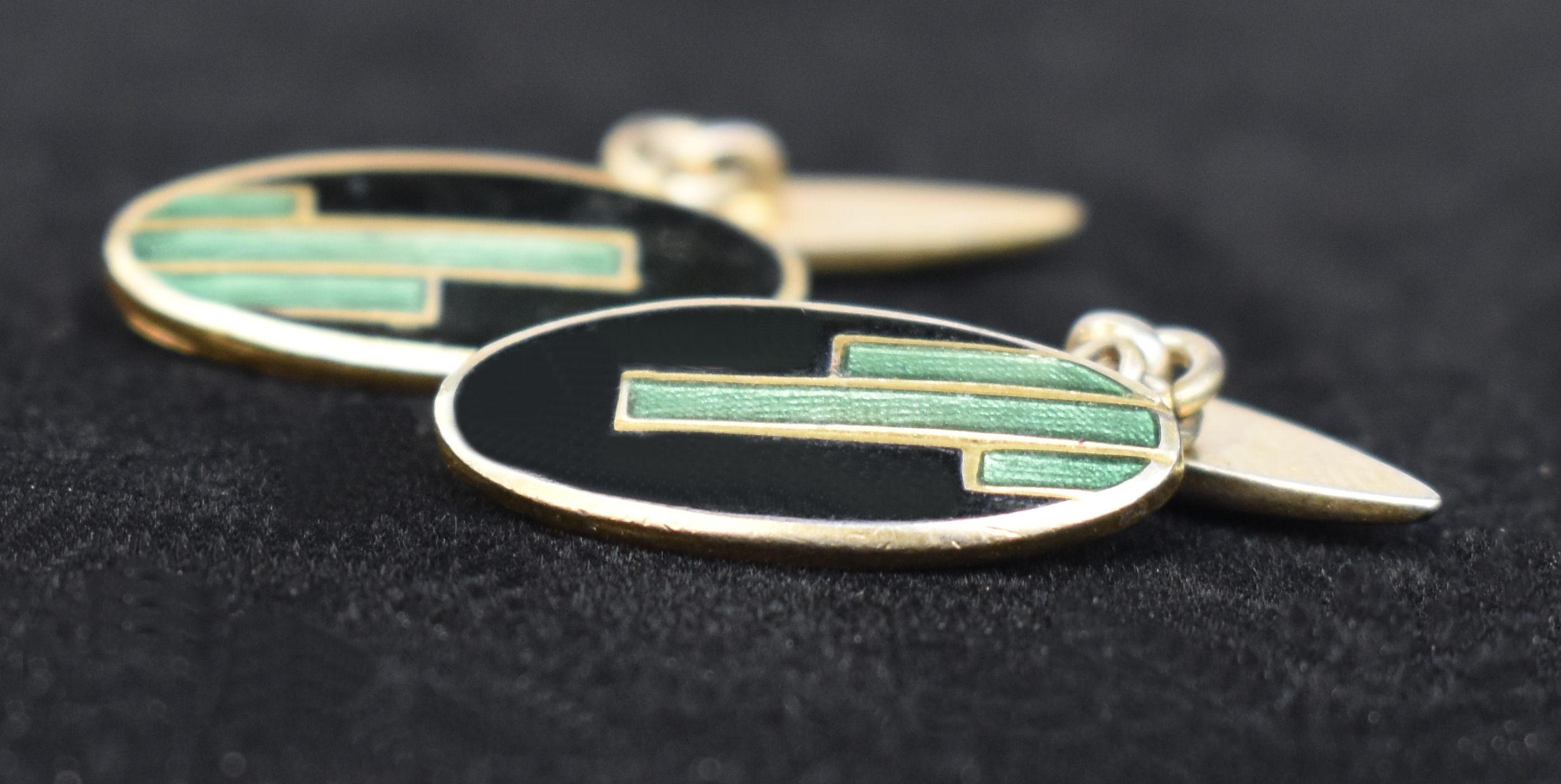 Art Deco Gent's Matching Pair of Green and Black Enamel Cufflinks, 1930s In Good Condition In Westward ho, GB