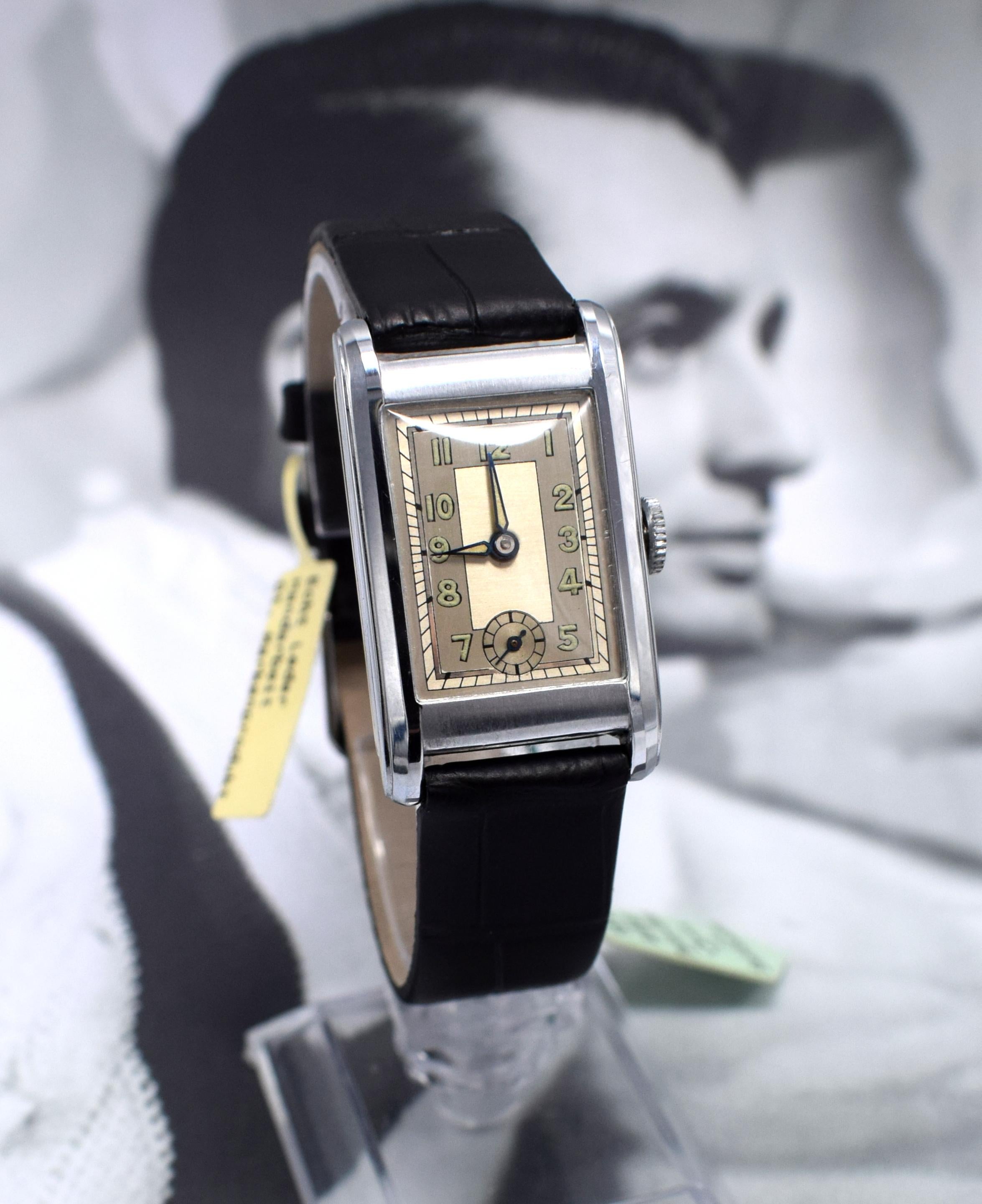 This watch is the last wave of Art Deco watches we sourced this year, an incredible find of old/new watches dating from the 1930's. Never been sold, marketed or worn, In this condition, watches from those years are unique and extremely difficult to