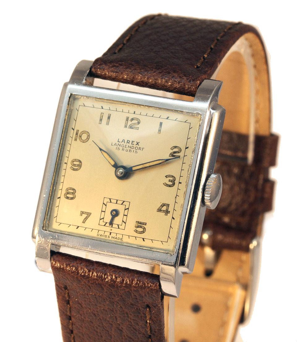 Für die Herren da draußen, die eine weniger als generisch aussehende Uhr wünschen, die nach etwas nicht nur stilvoll, sondern sehr unverwechselbar Art Deco streben, dann ist dies vielleicht der richtige Zeitmesser für Sie! Diese fabelhafte Uhr wird